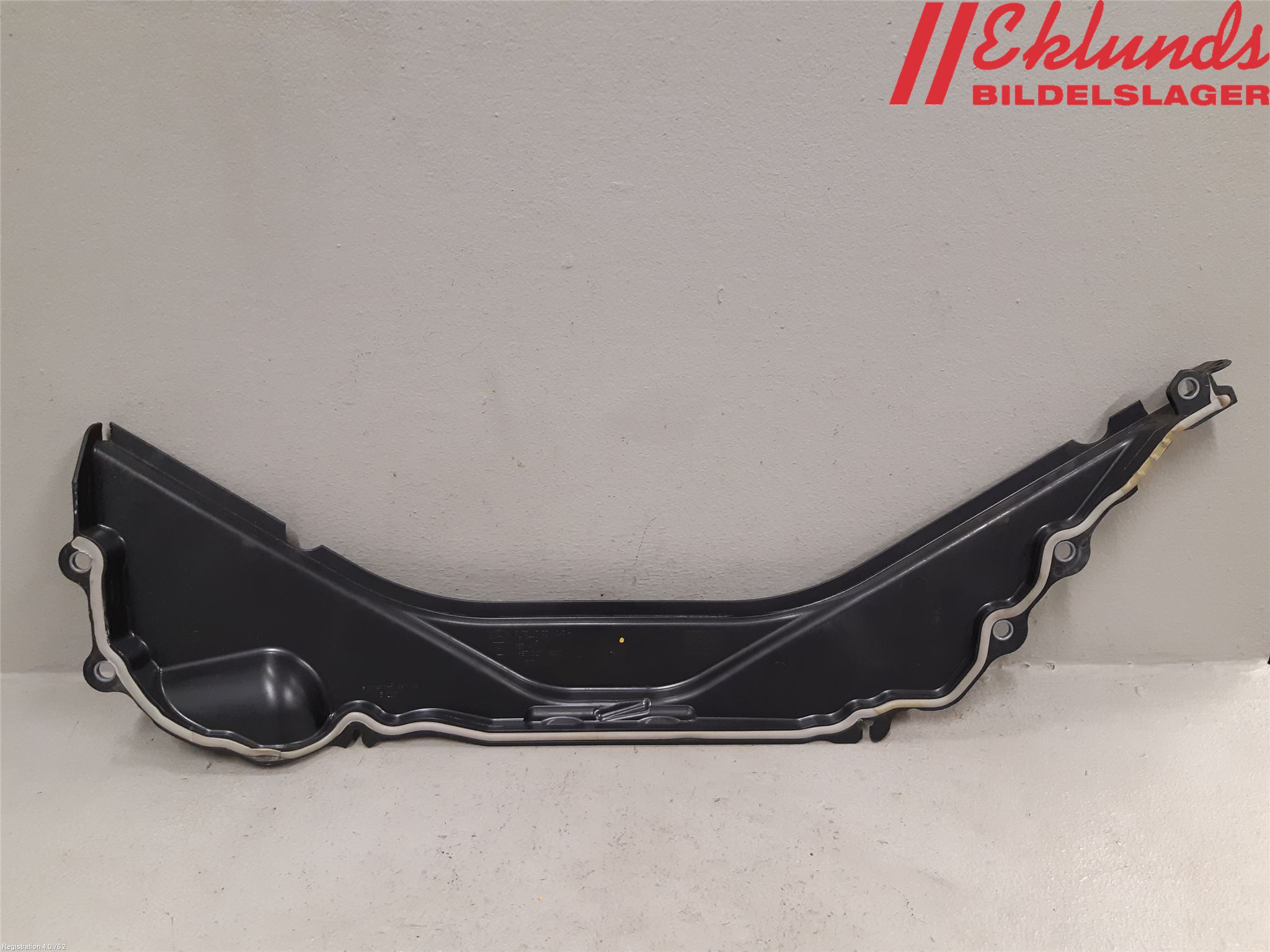 BMW 3 F30/F31/F80 12-19 Torpedplåt-Torpedplast