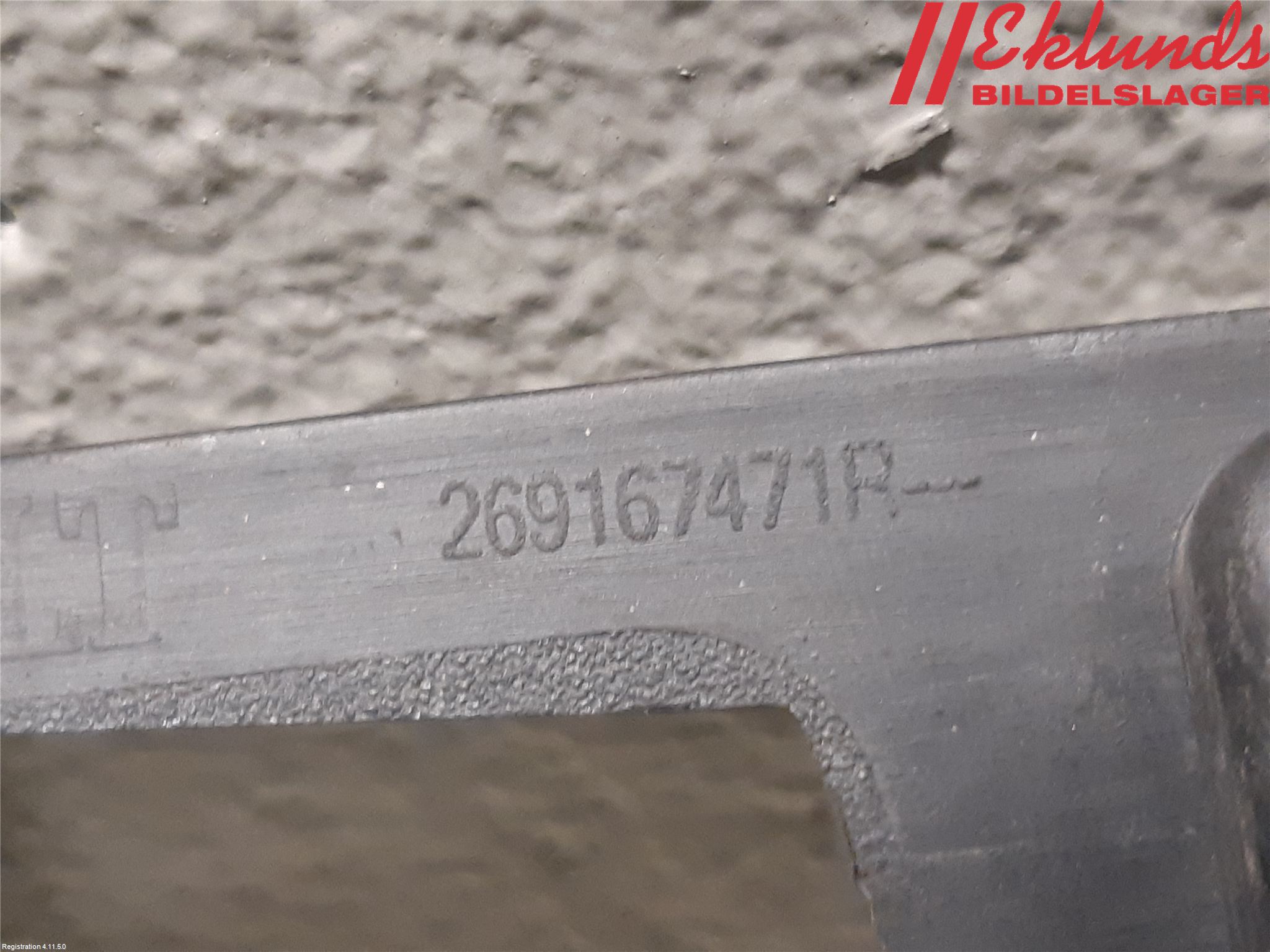 Renault TRAFIC/E-TECH 15- Dimljussarg Fram