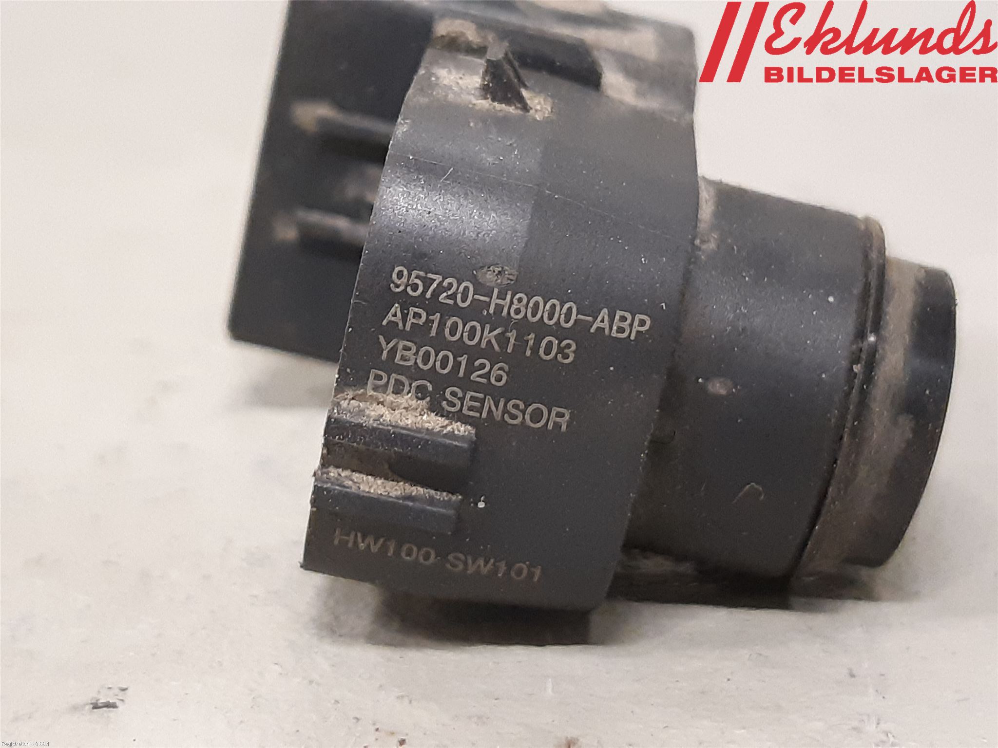 Kia RIO 17- Parkeringshjälp Backsensor
