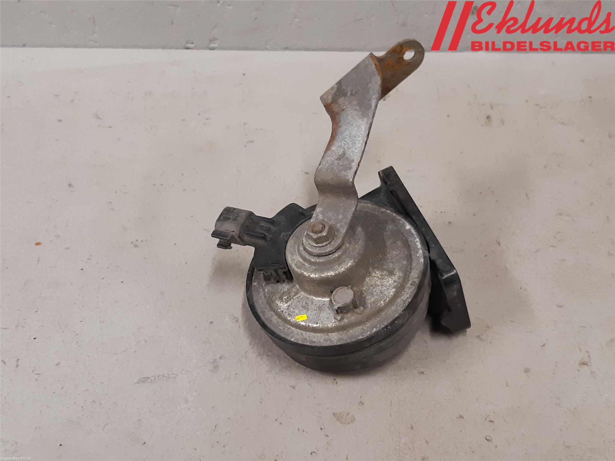 Volvo V90 17->> Signalhorn