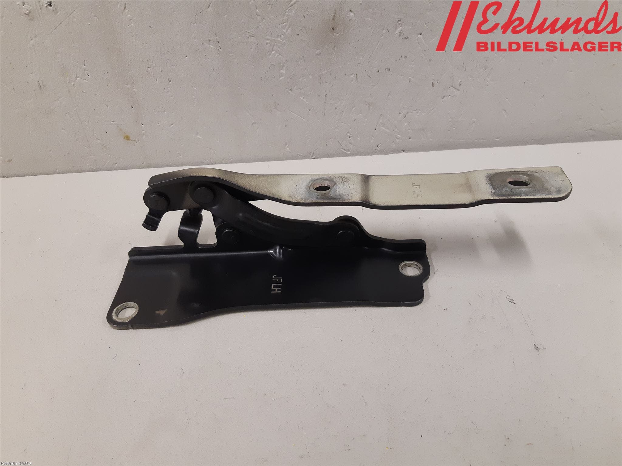 Kia OPTIMA 16-20 Huvgångjärn