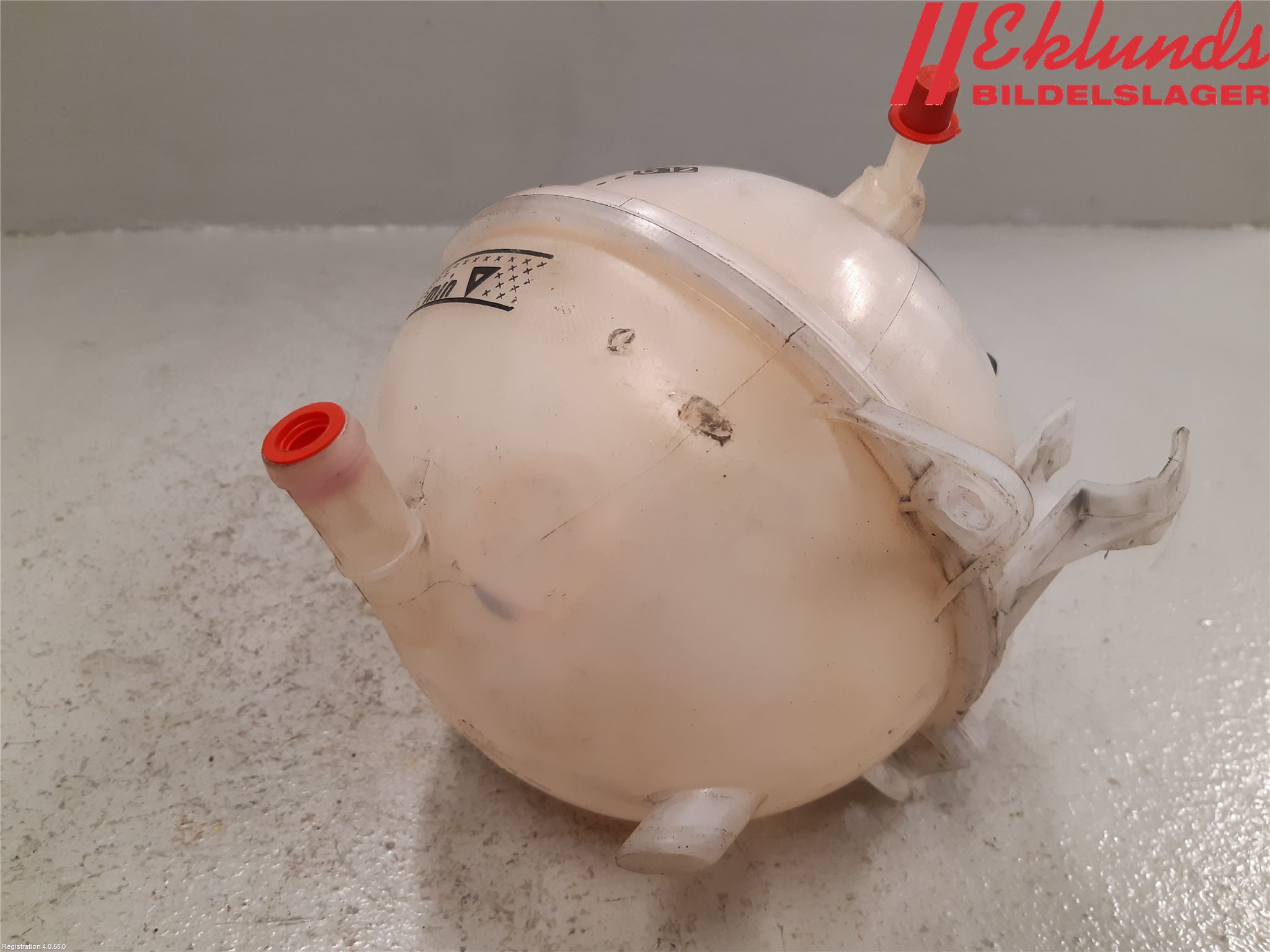 Volkswagen VW PASSAT 15-19 Expansionstank