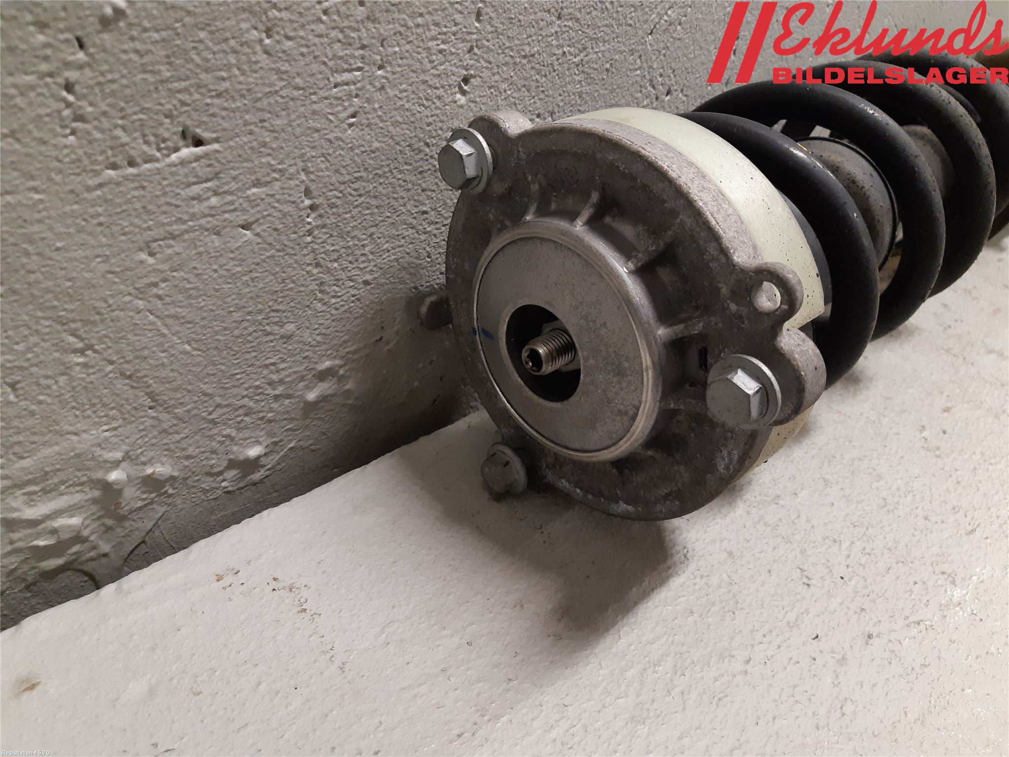 Audi A6 F2/C8 19- Fjäderben Fram Vänster