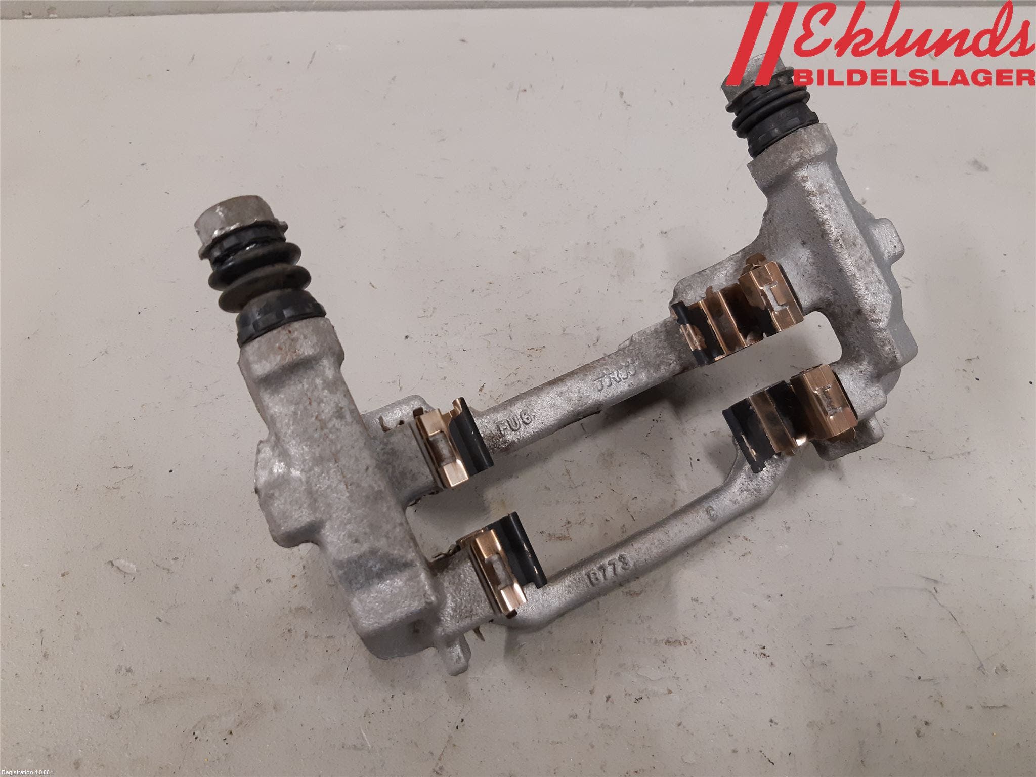 Toyota YARIS XP21 20- Bromsokshållare