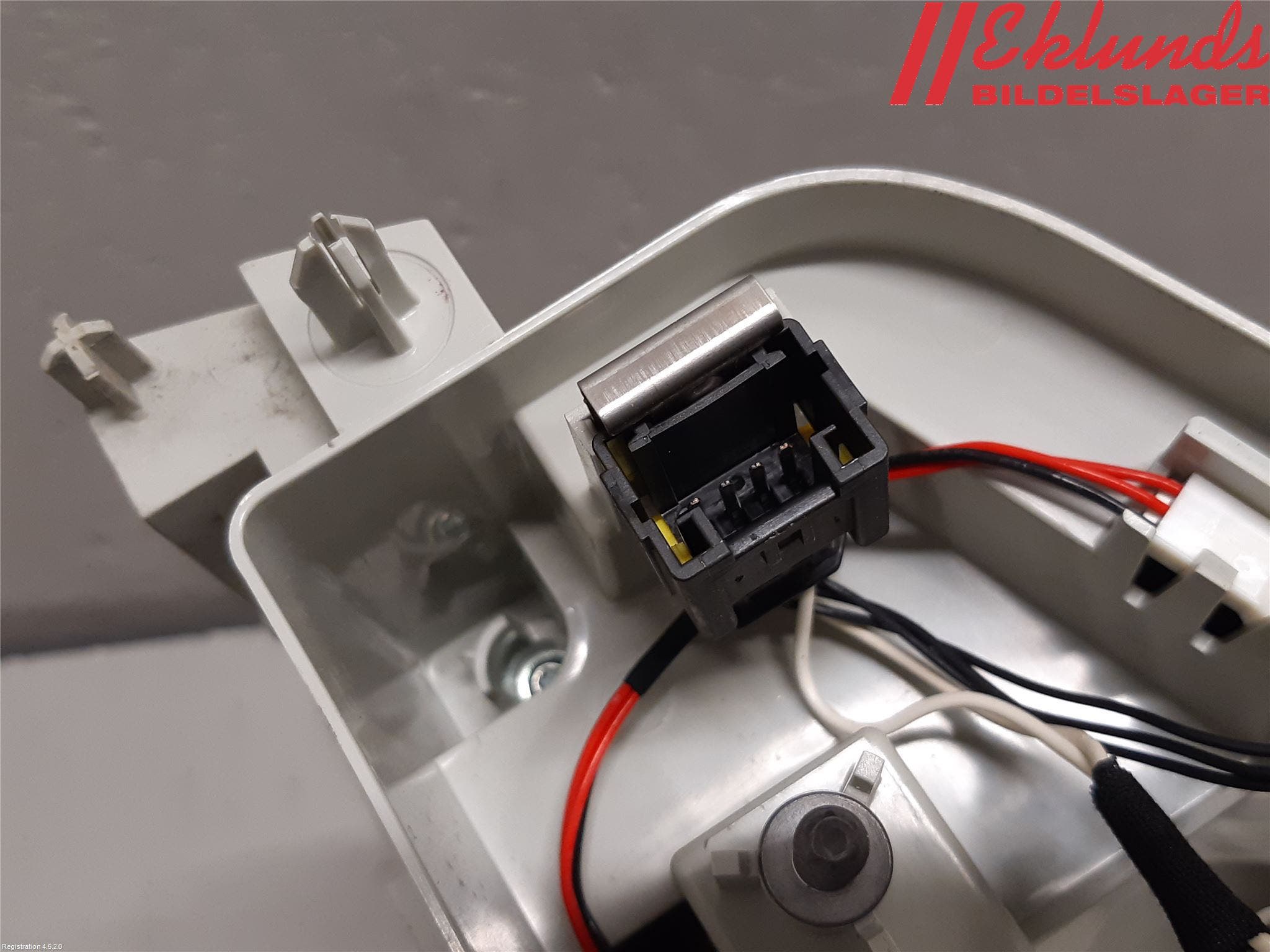 Peugeot 508 11-18 Bakljus Lucka Vä