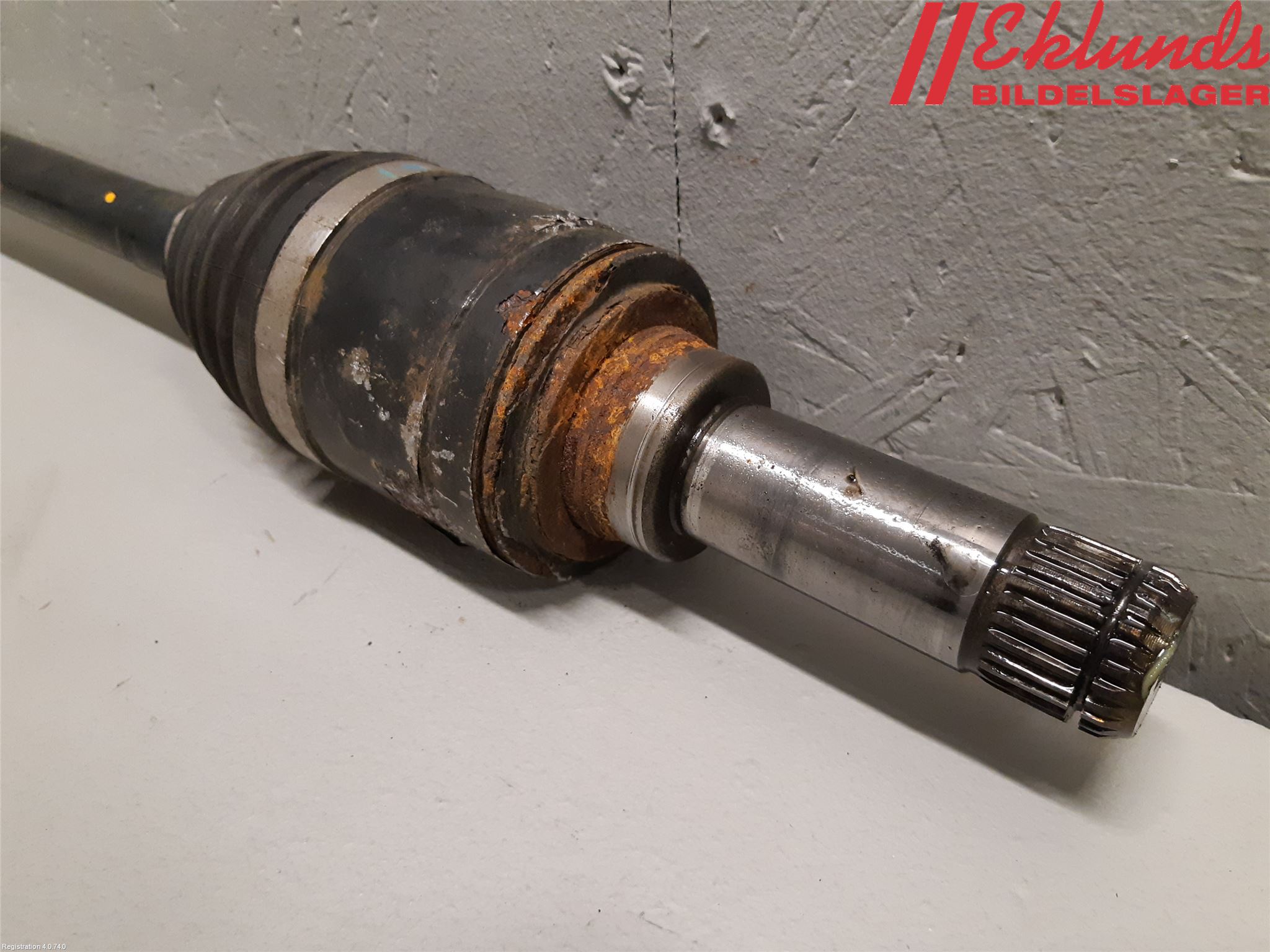 BMW X1 F48 15-22 Drivaxel Bak Höger