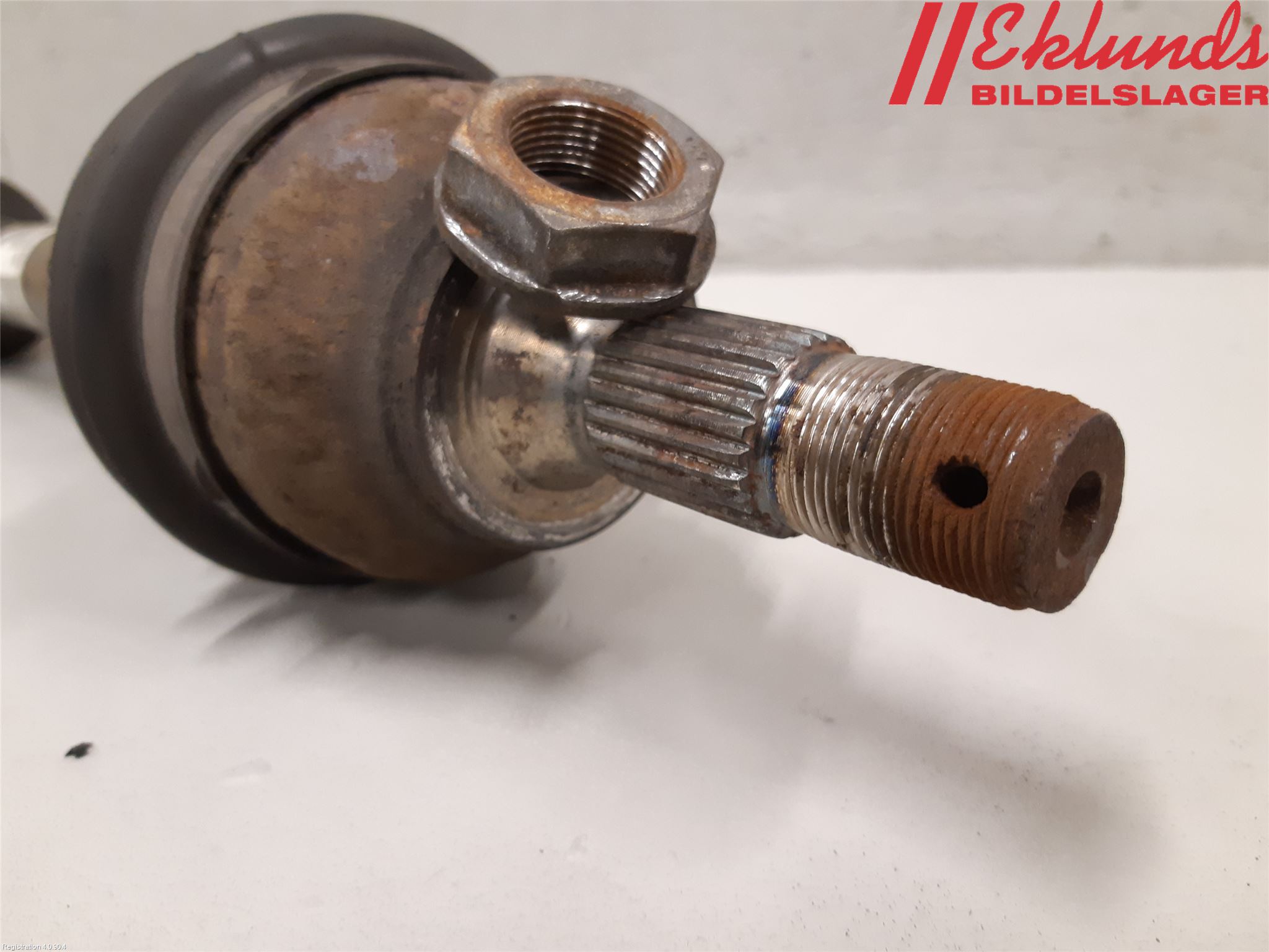 Peugeot PARTNER 16-18 Drivaxel Fram Höger