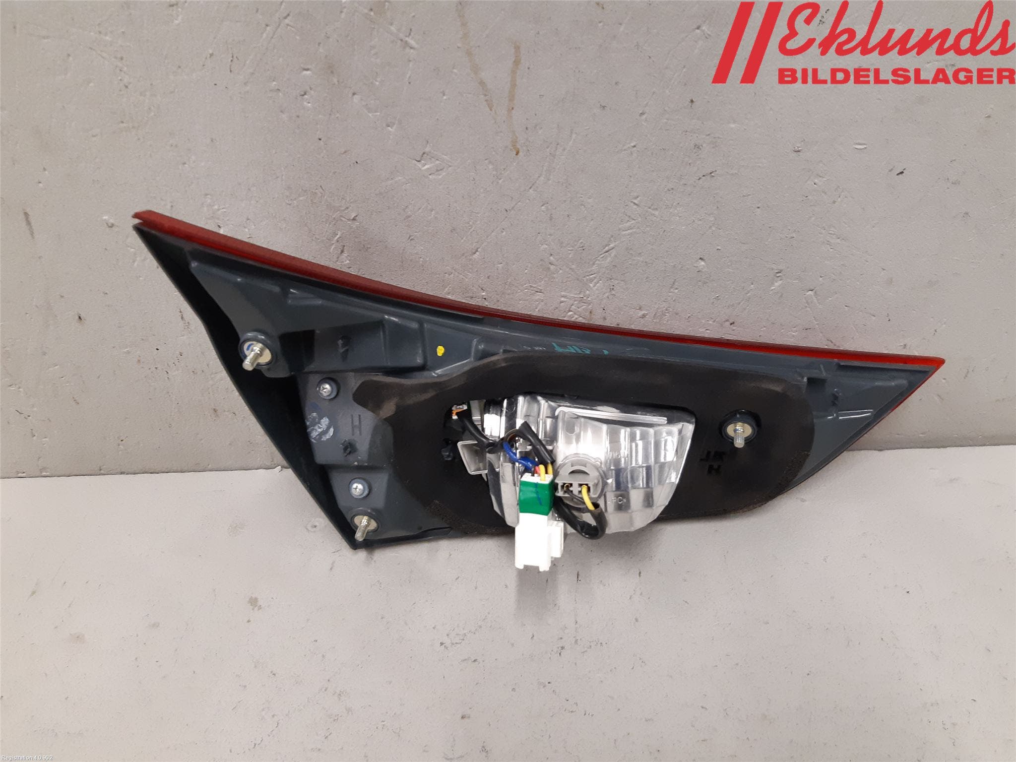 Toyota AURIS 13-19 Bakljus Lucka Hö