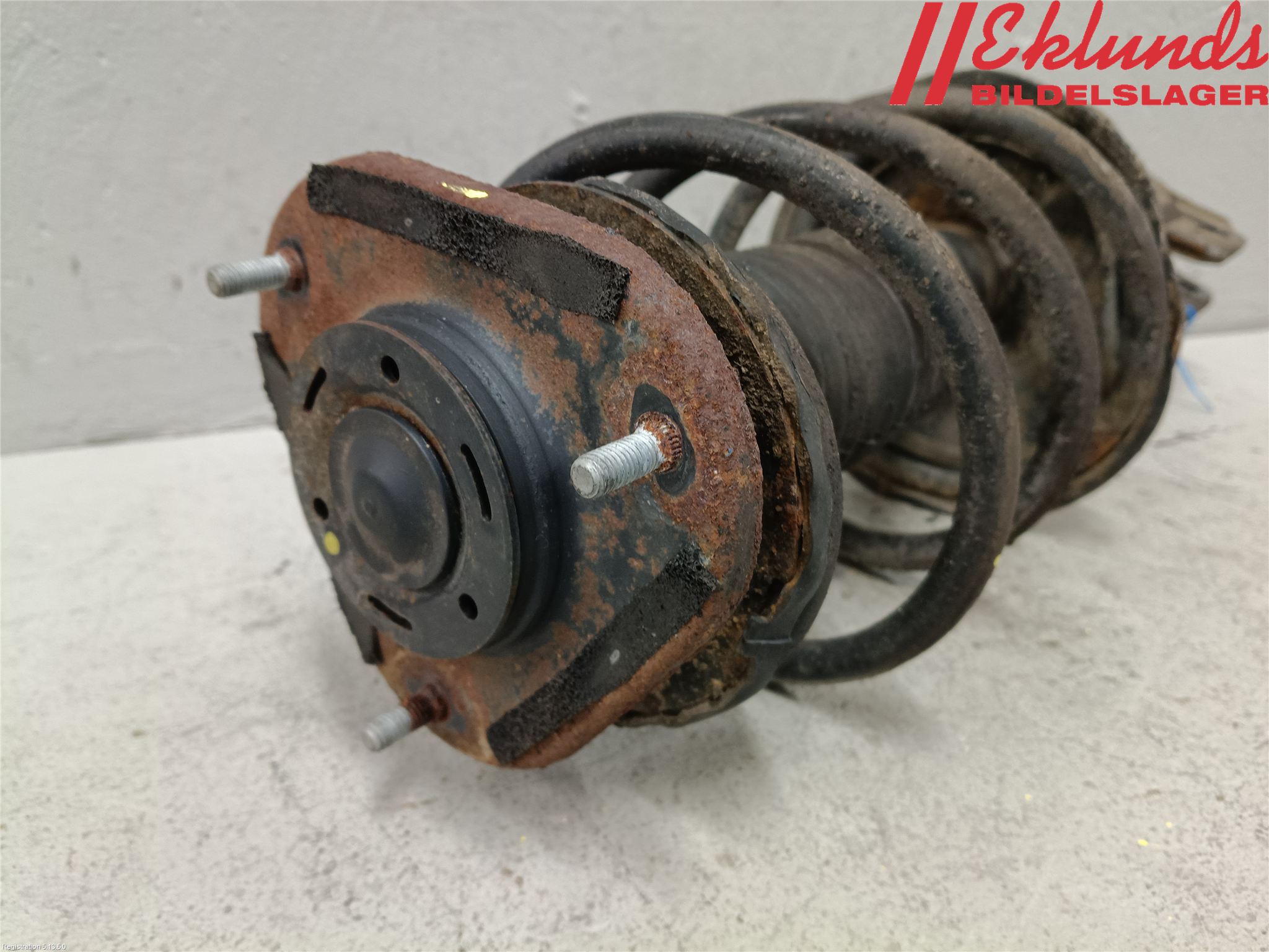 Toyota AVENSIS 07-08 Fjäderben Fram Höger