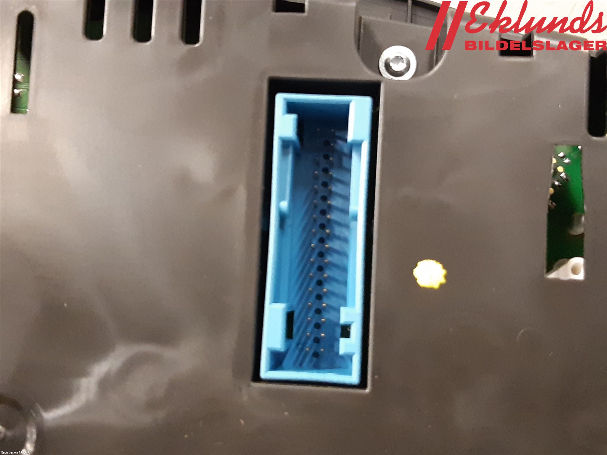 Volkswagen VW PASSAT 11-14 Instrument Komb