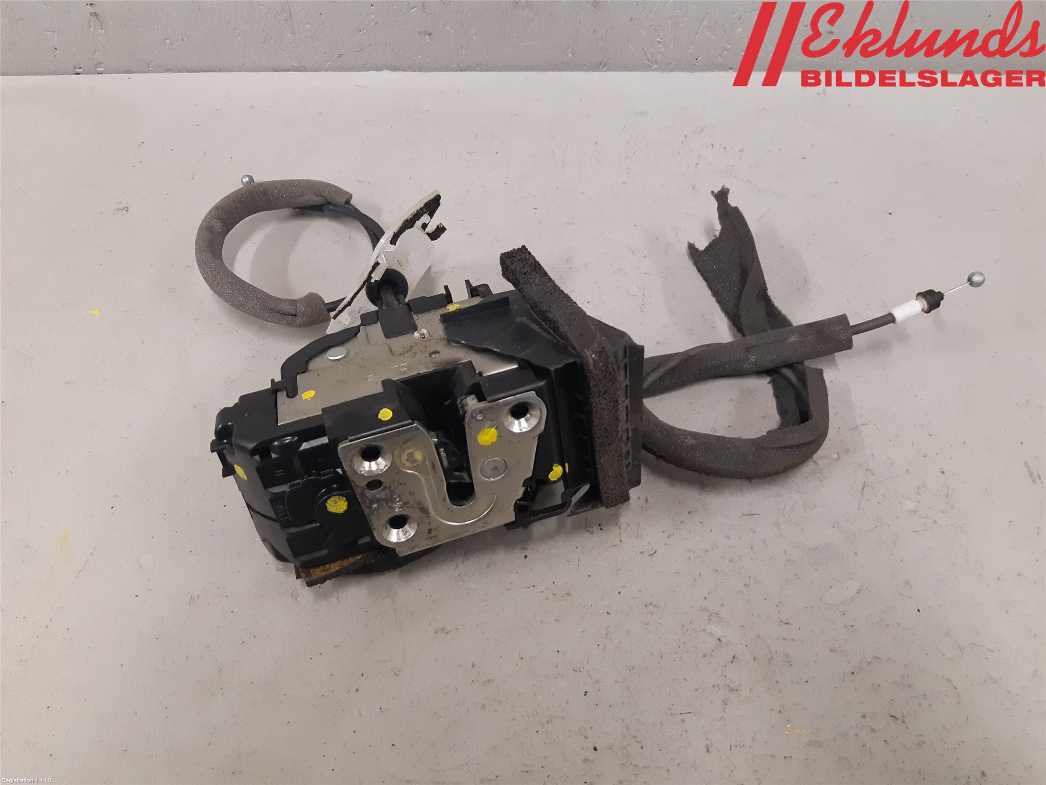 Nissan QASHQAI 10-14 Låskista-Dörrlås