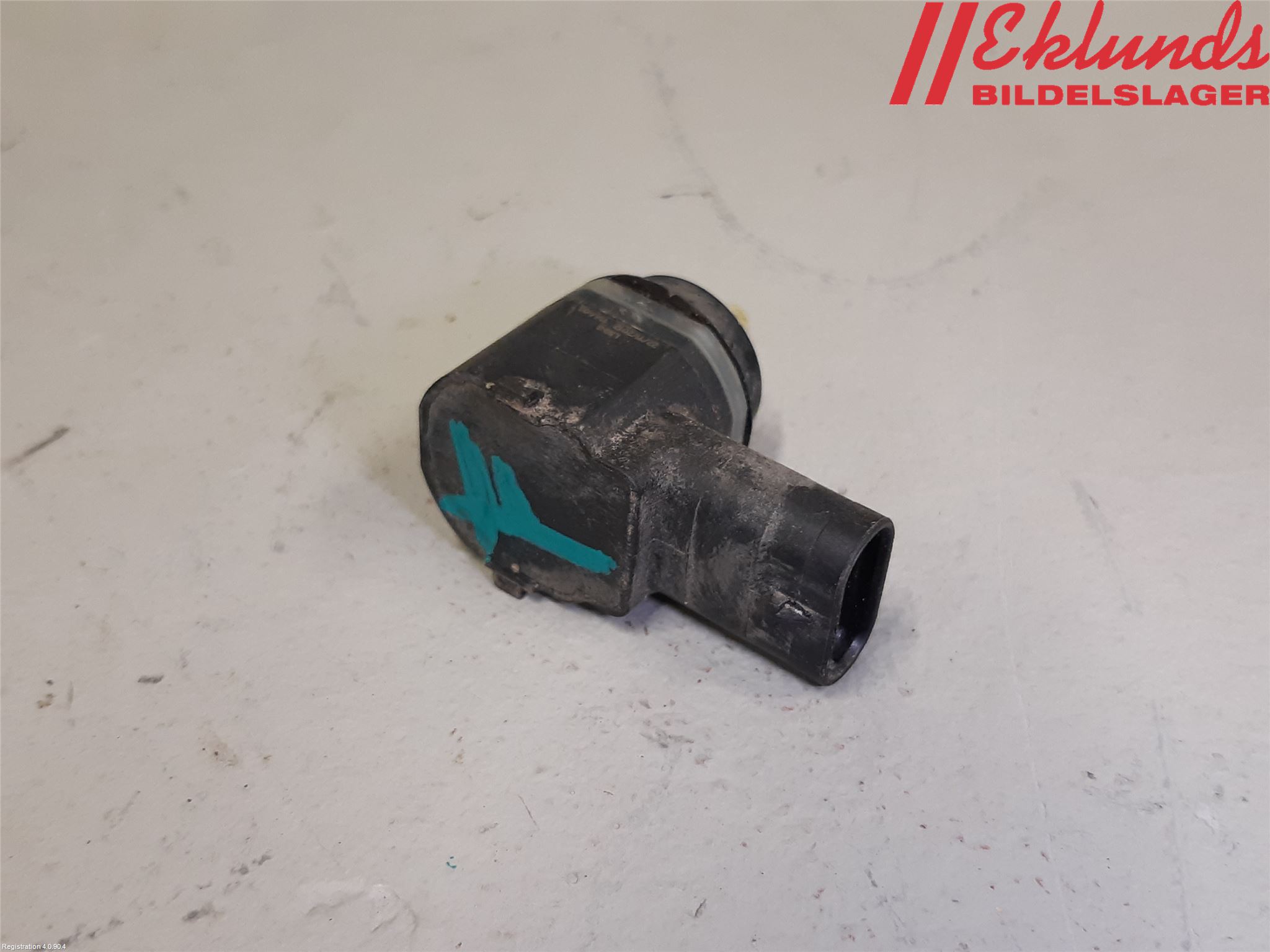 Volkswagen VW PASSAT 11-14 Parkeringshjälp Frontsensor