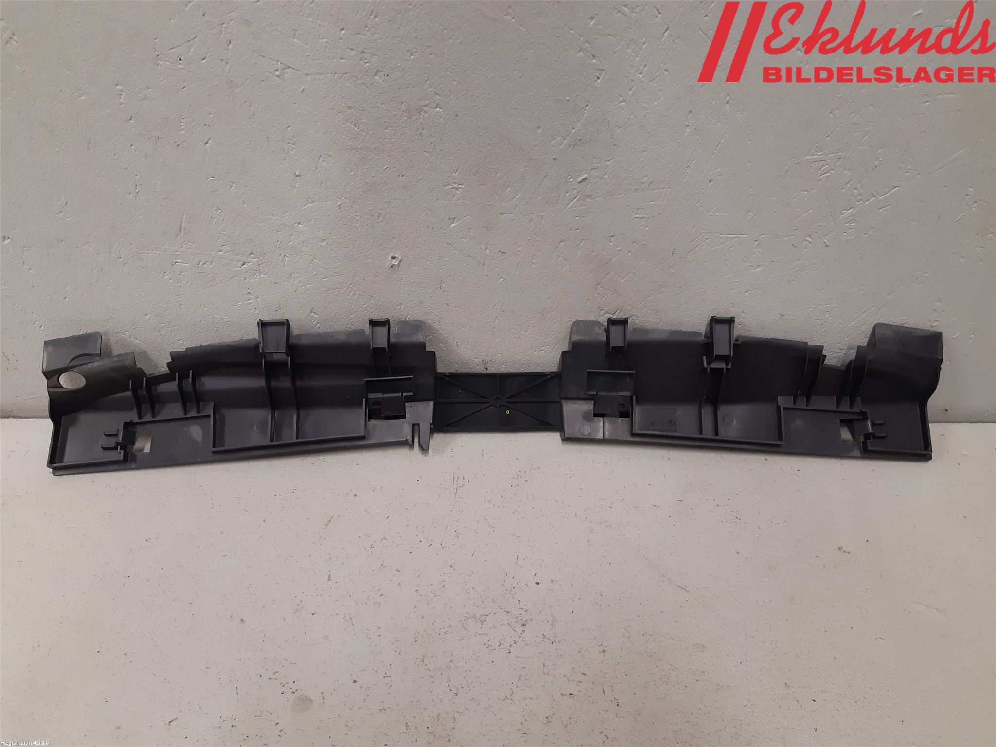 Opel VIVARO 01-14 Deflektor Plåt-Plast Kylning