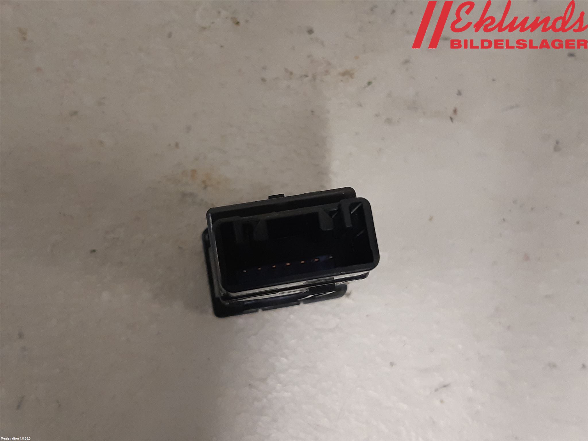 Toyota YARIS XP130 15-20 Strömställare Stolvärme