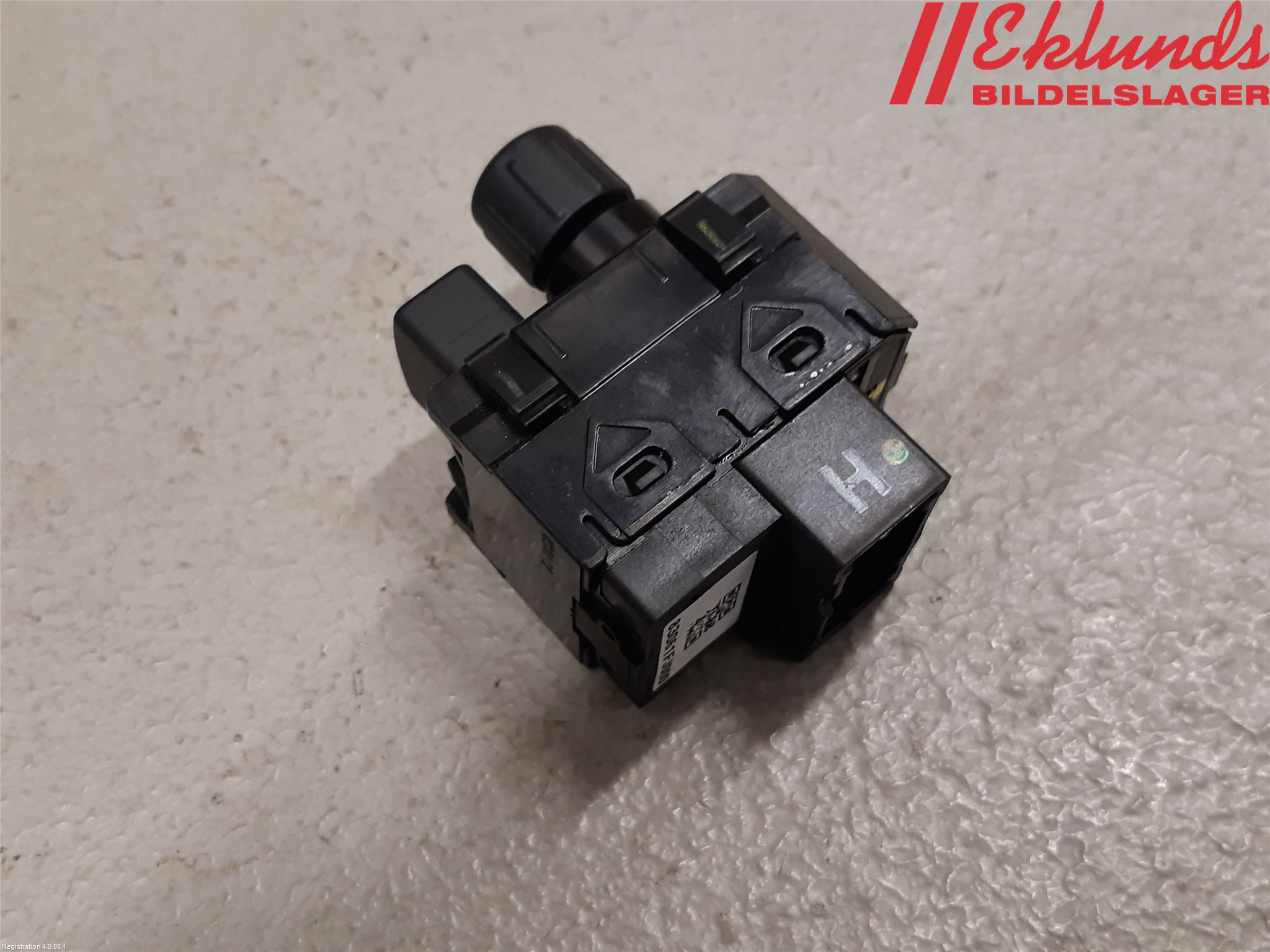 Subaru OUTBACK 15-20 Strömställare Spegel