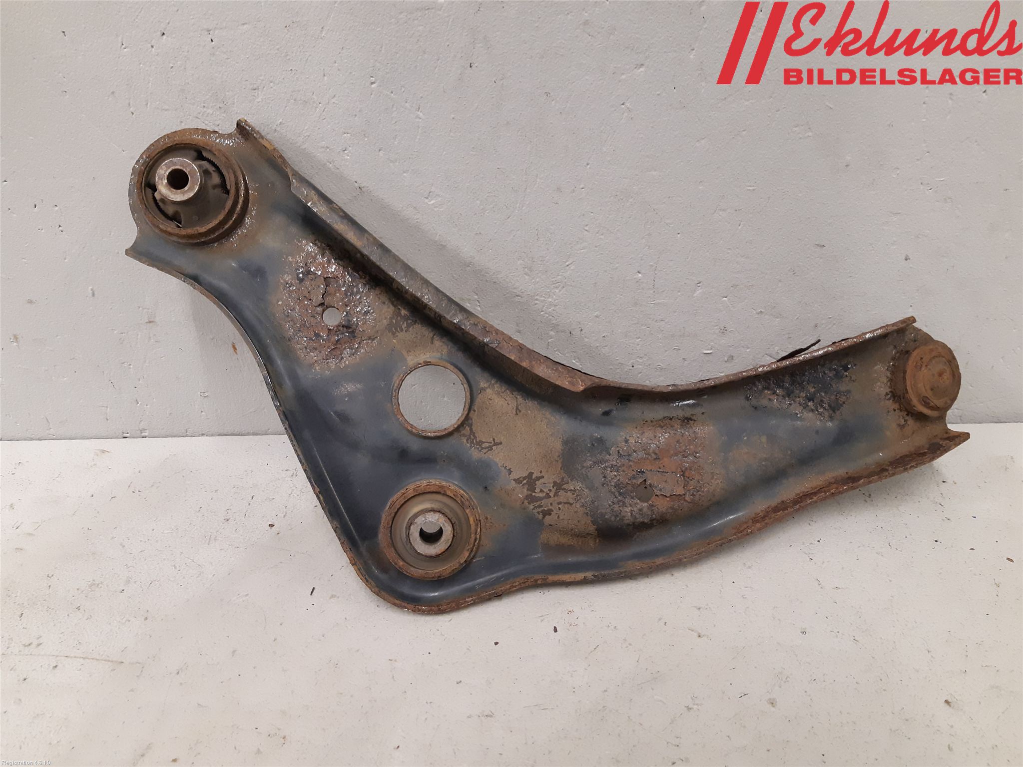 Nissan QASHQAI 14-17 Bärarm Fram Undre Hö