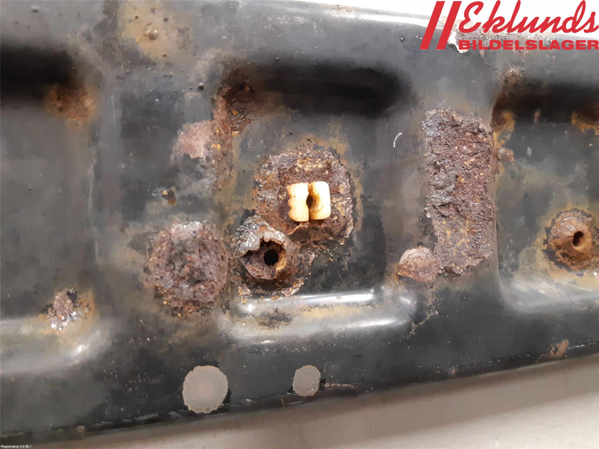 Ford S-MAX 06-15 Kylarfäste-Ram-Balk