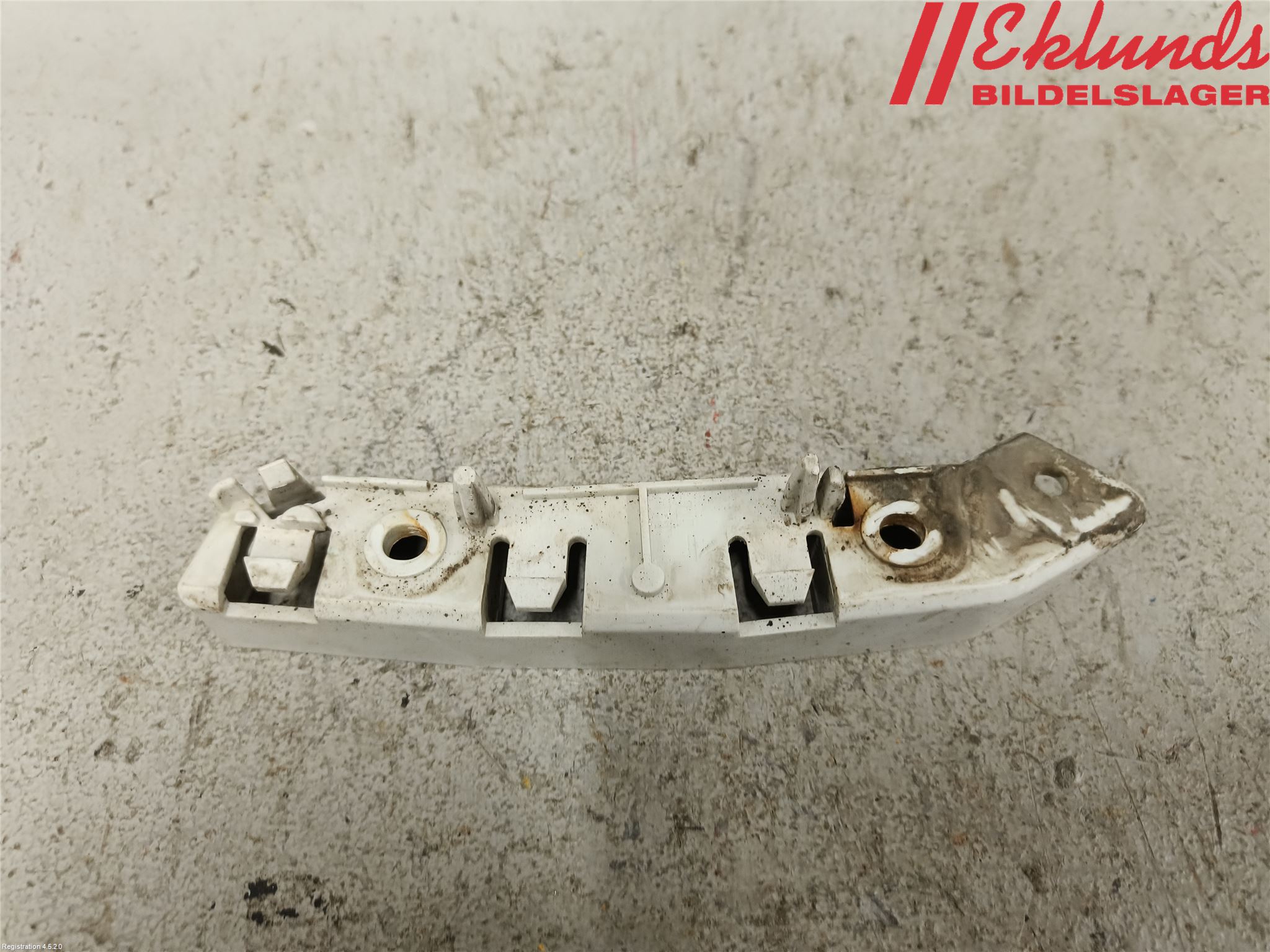 Ford FOCUS 11-14 Stötfångarfäste Fram Vä