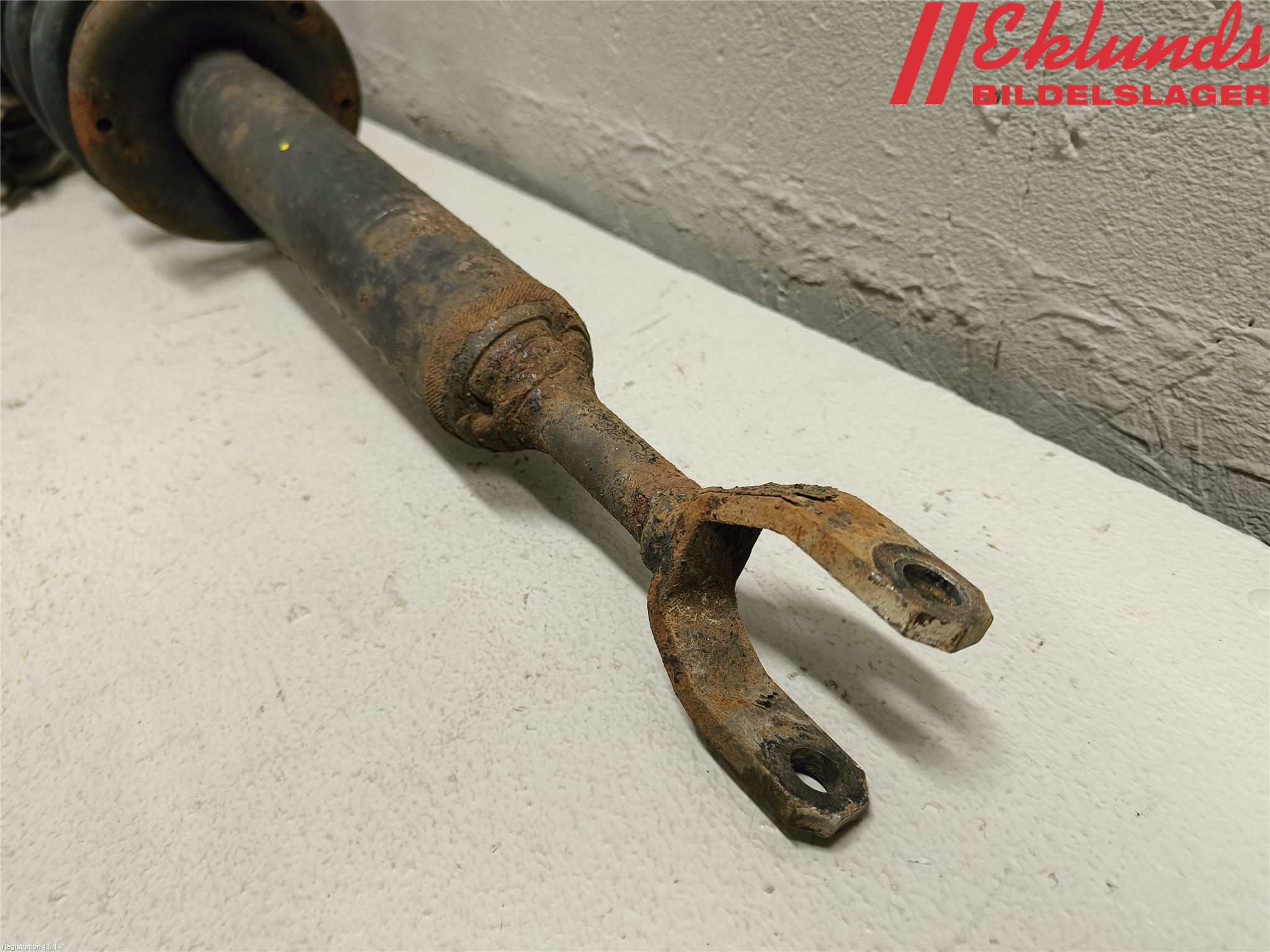 Audi A6/S6     05-11 Fjäderben Fram Höger