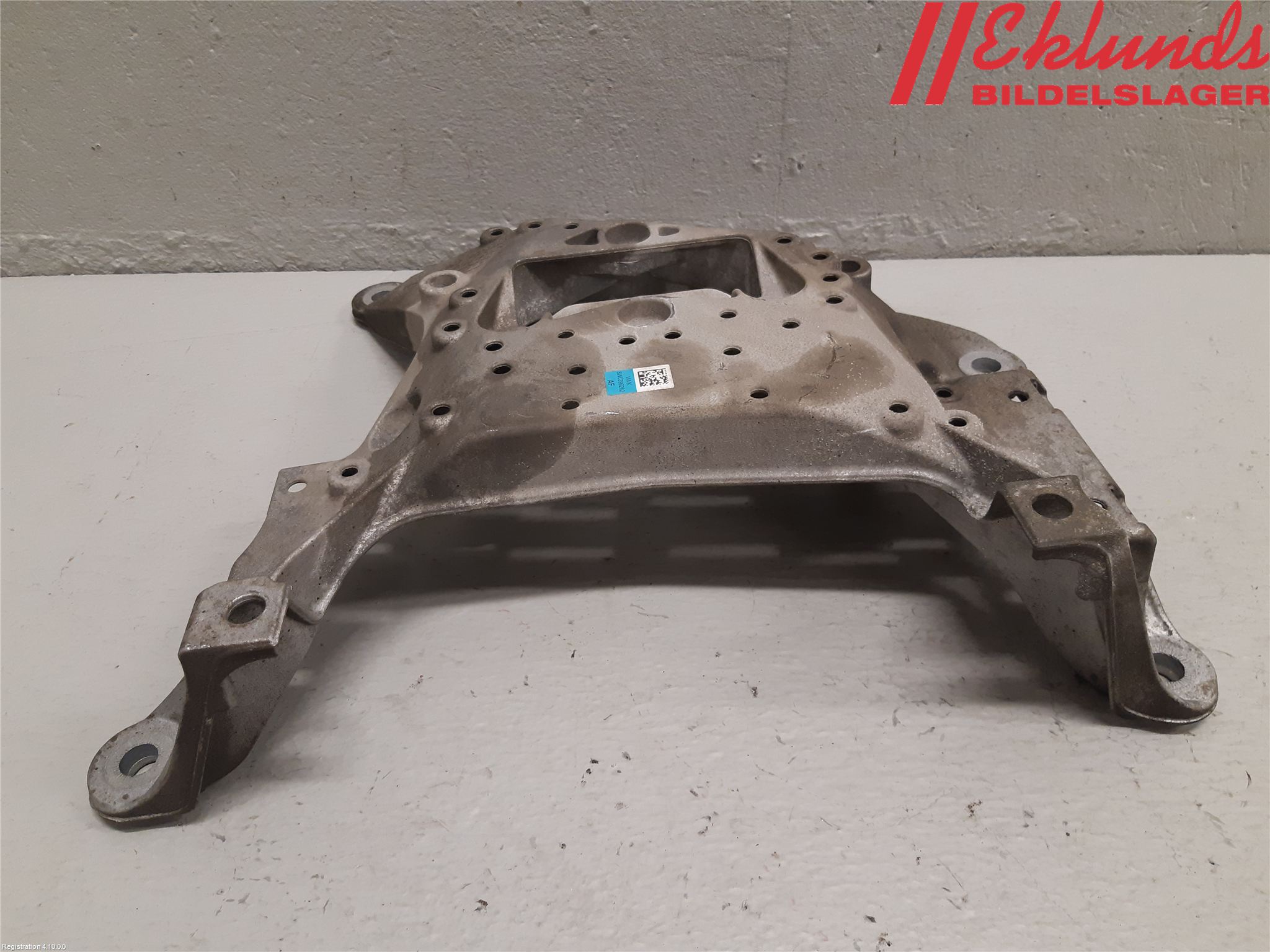 Audi A4/S4 B9 20- Växellådsfäste