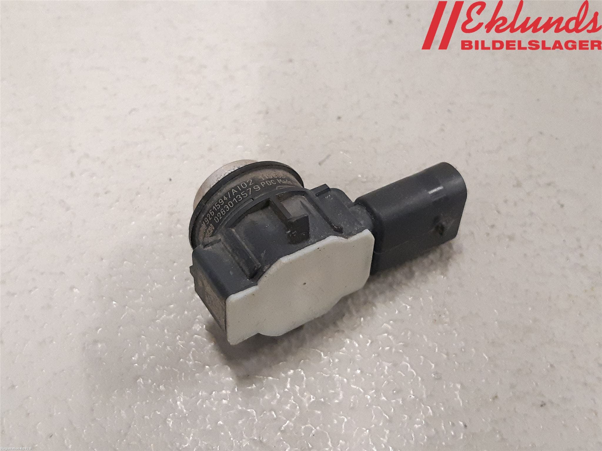 BMW 3 F30/F31/F80 12-19 Parkeringshjälp Backsensor