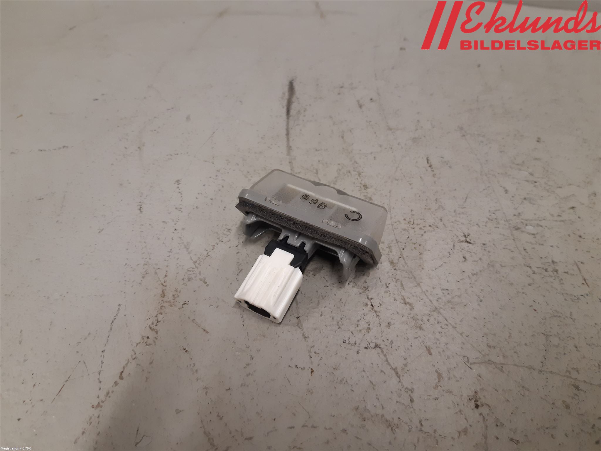 Lexus ES 250/300/330 Skylt Belysning