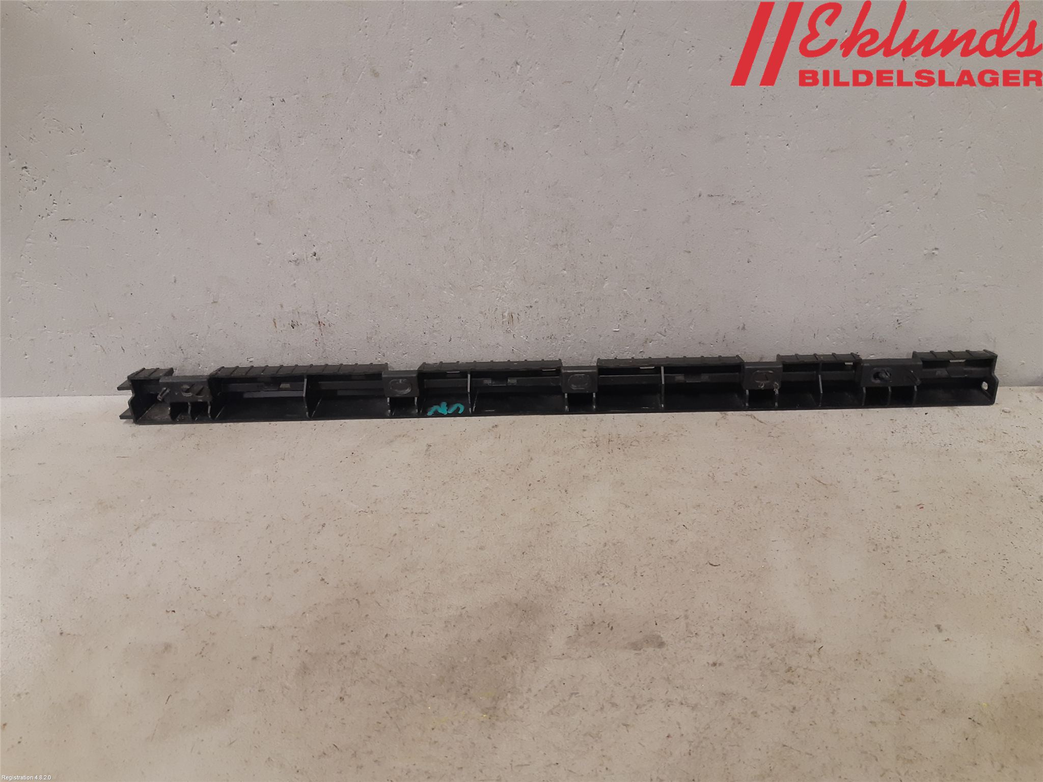 Volvo XC90/RECHARGE 16- Sidokjol Vä