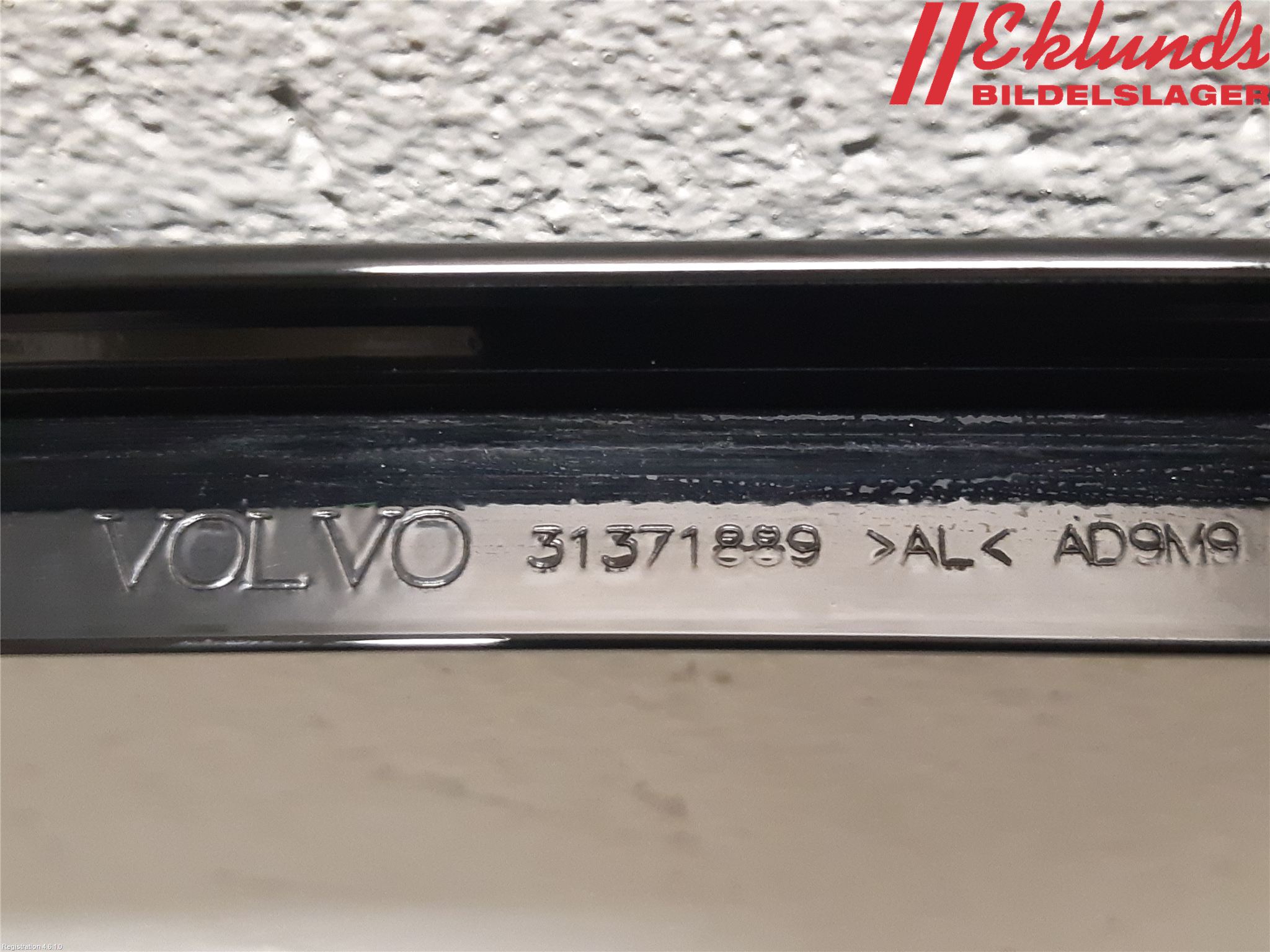 Volvo XC90/RECHARGE 16- Sidoruta Bak - Dekorlist