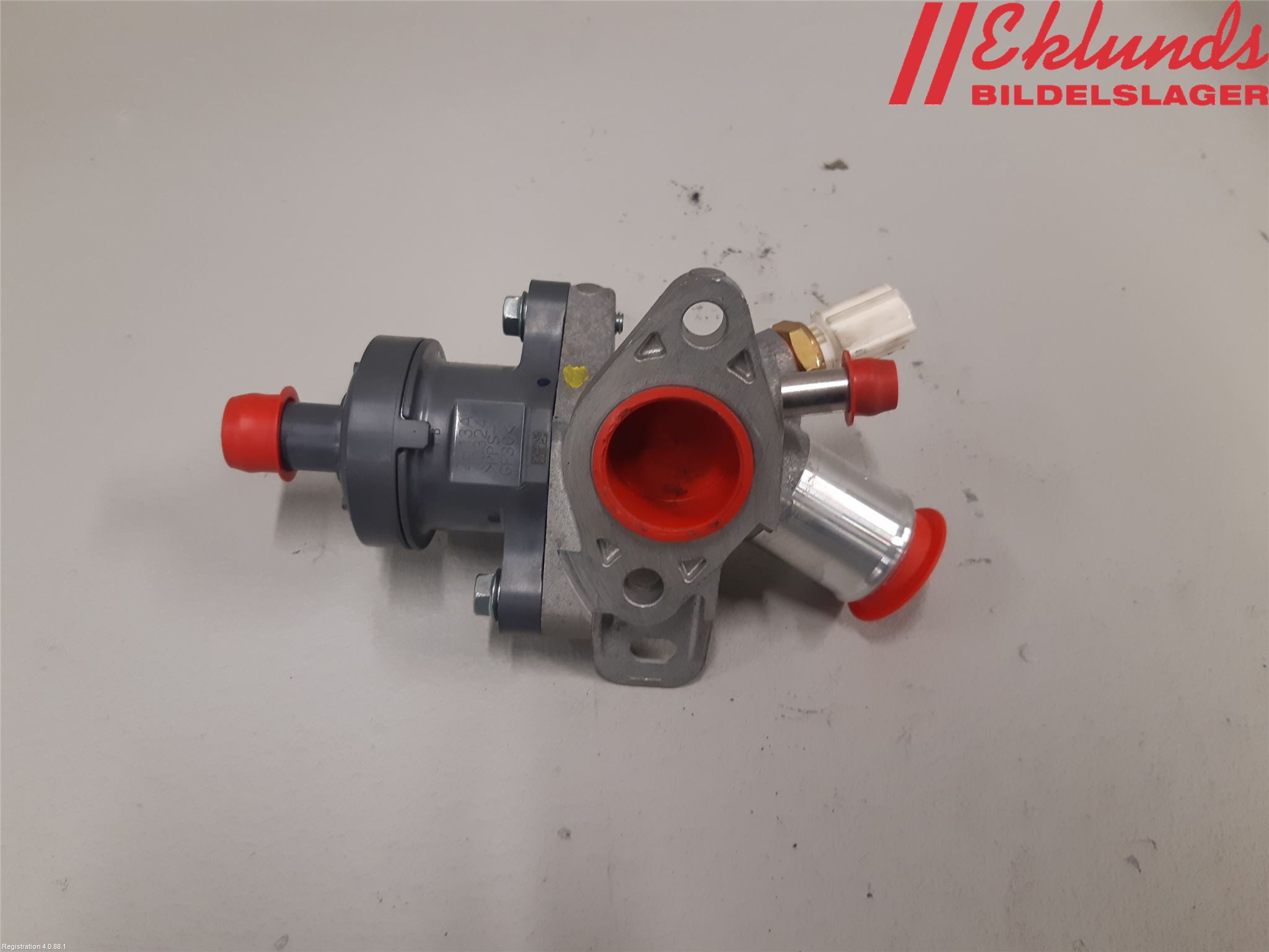 Toyota COROLLA 19- Termostathus-Lock