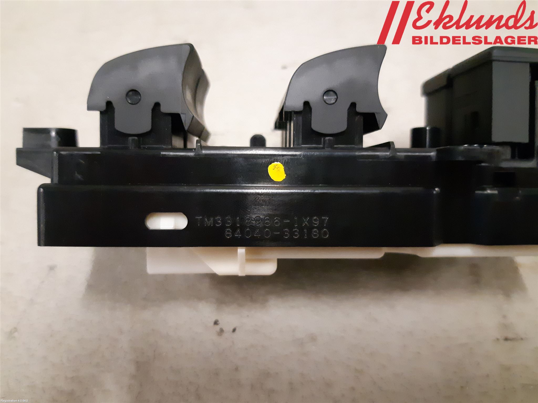 Lexus UX/300e 19- Strömställare Elhiss