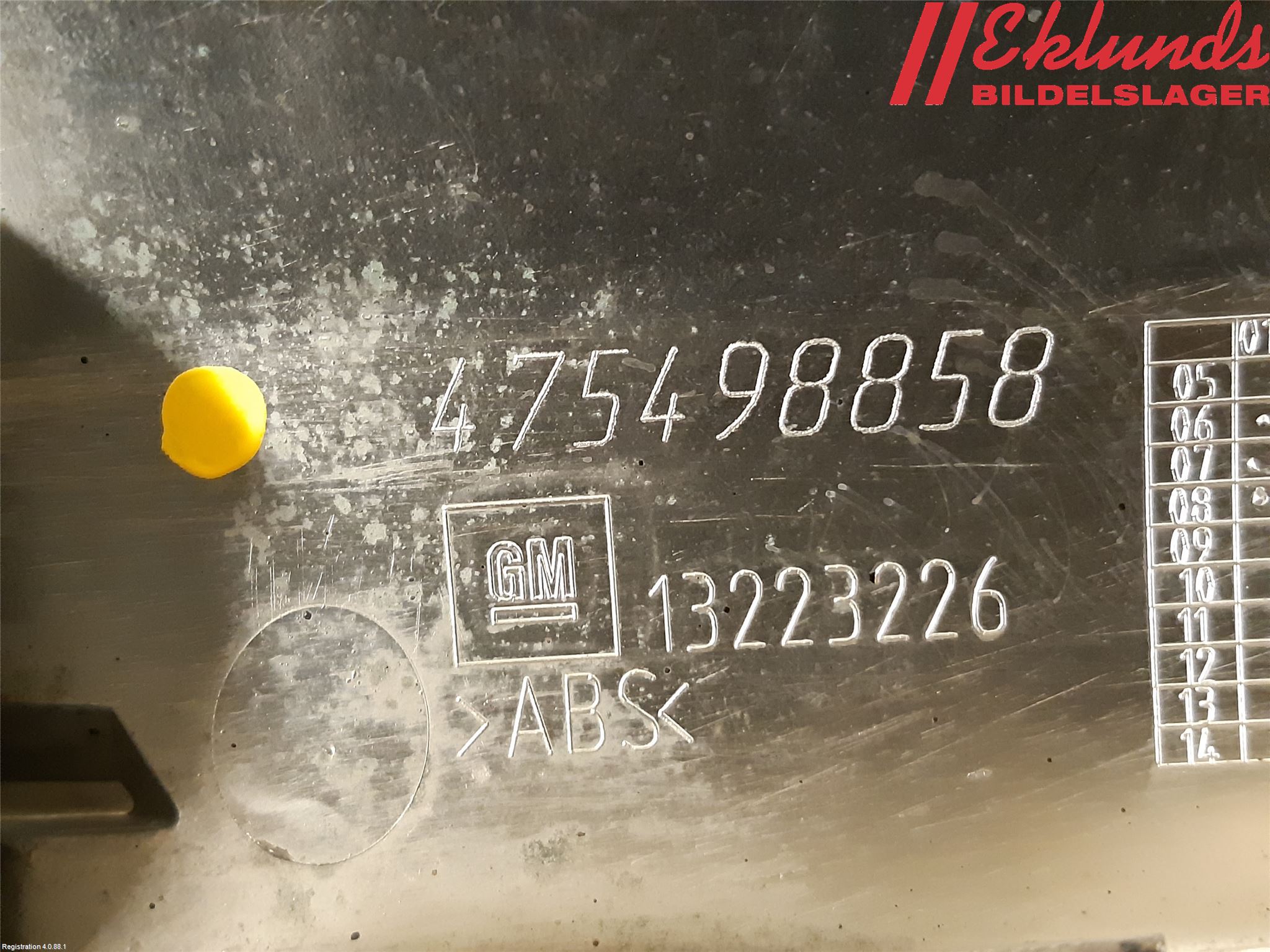 Opel CORSA D 07-14 Emblem