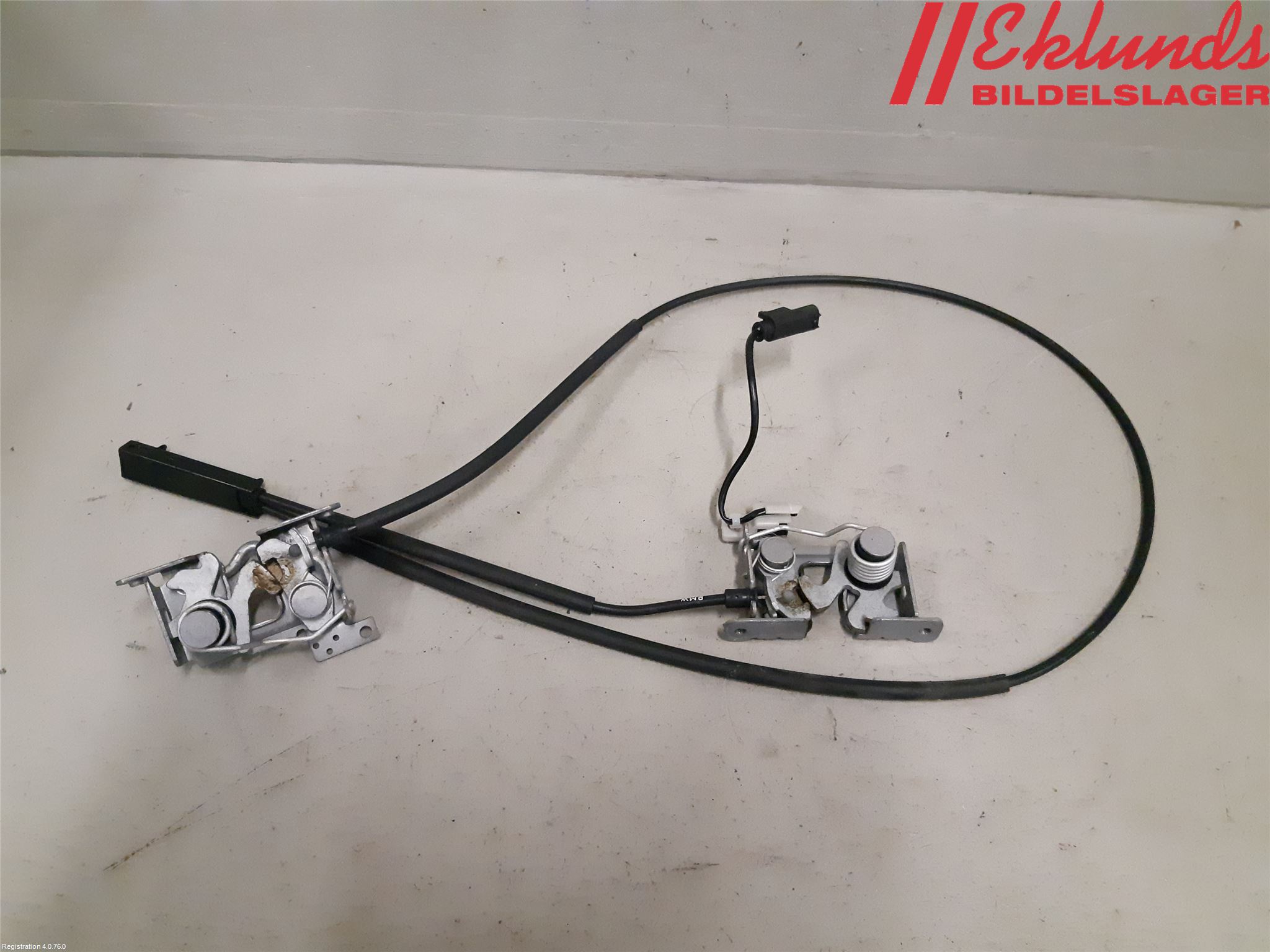 BMW X4 F26 14-18 Huvlås