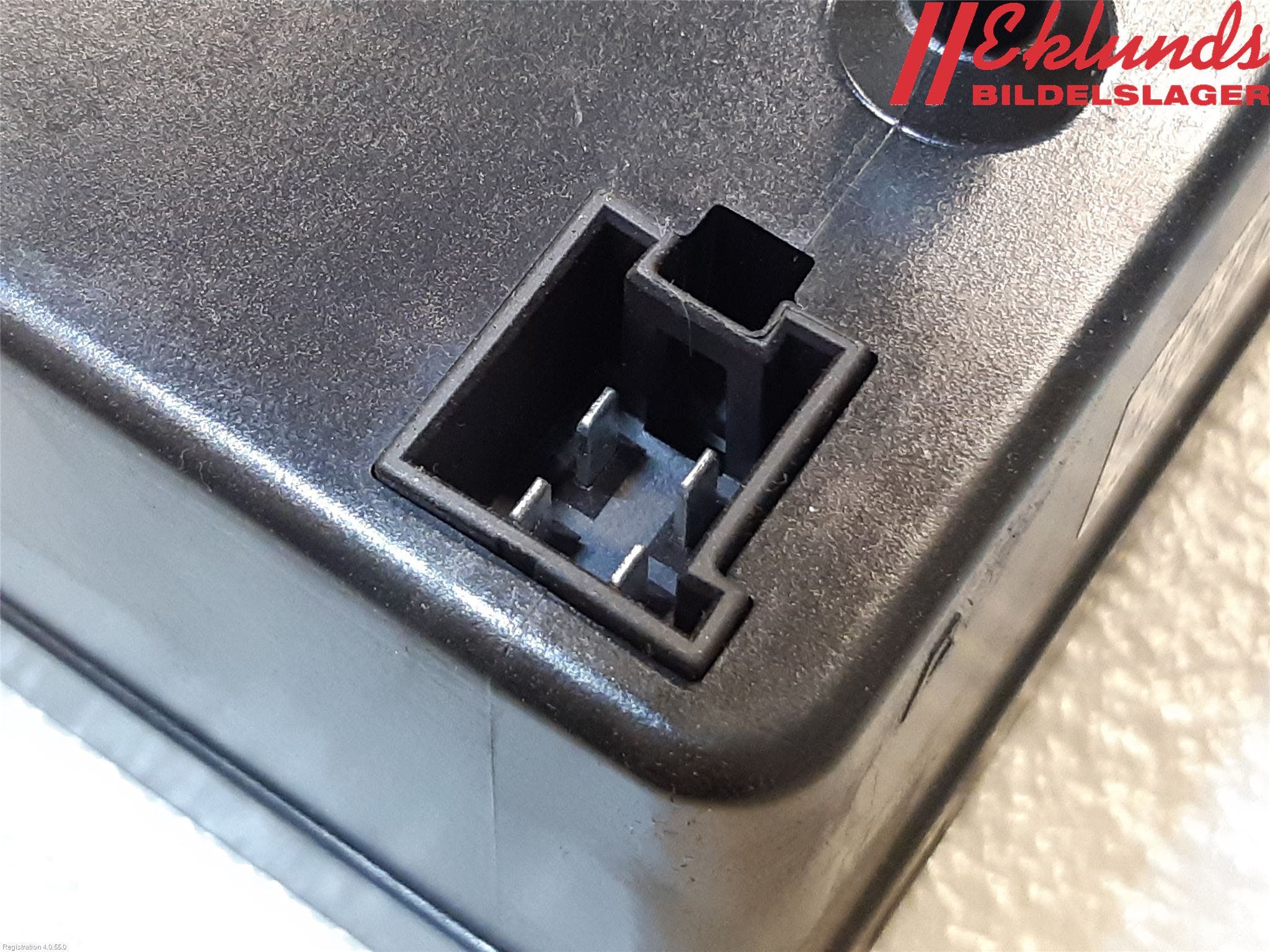 Mercedes-Benz MB E-KLASS (W211) 02-09 Centrallås Vakuumpump