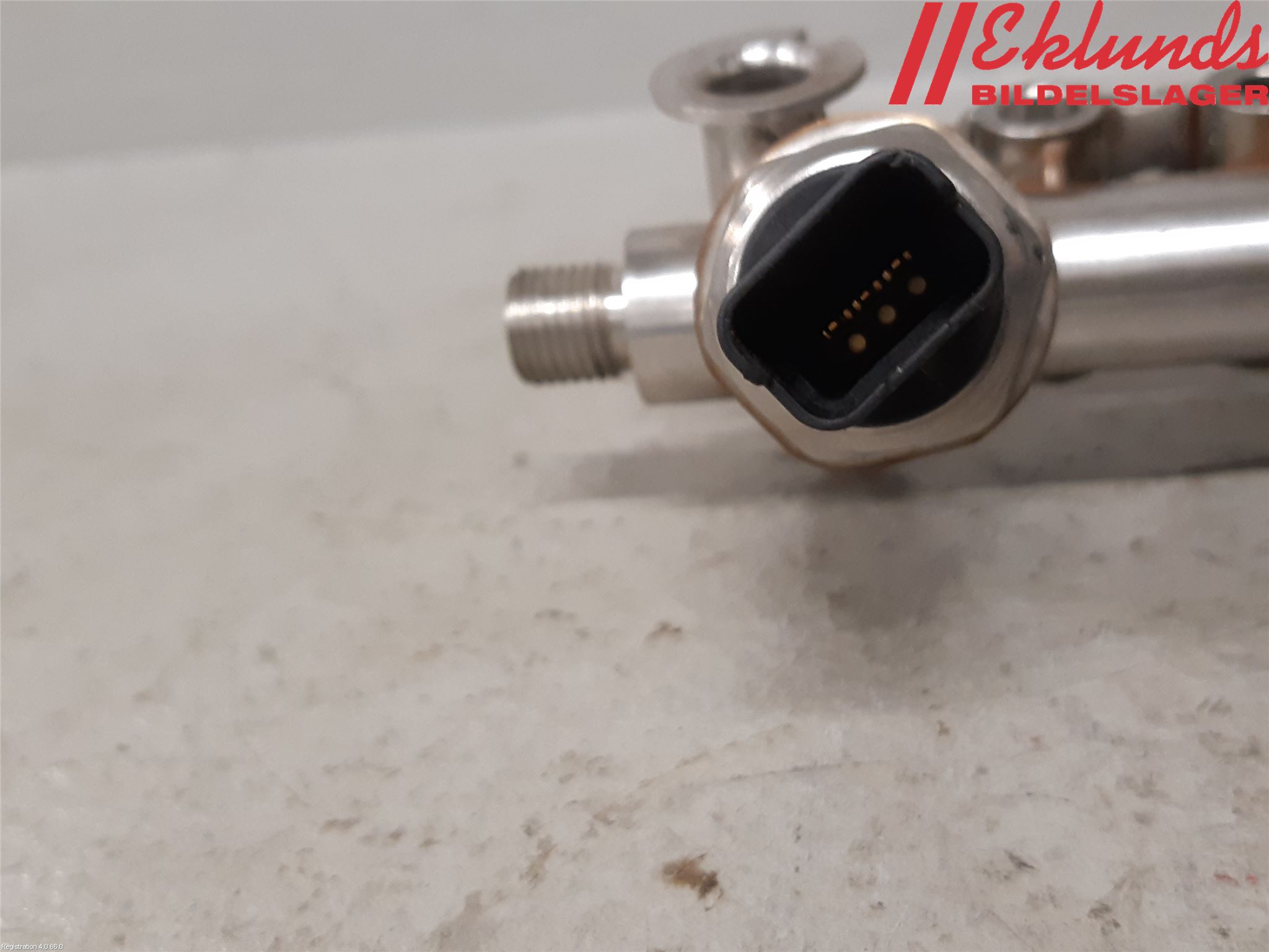 Nissan PULSAR Inj. Fuelrail