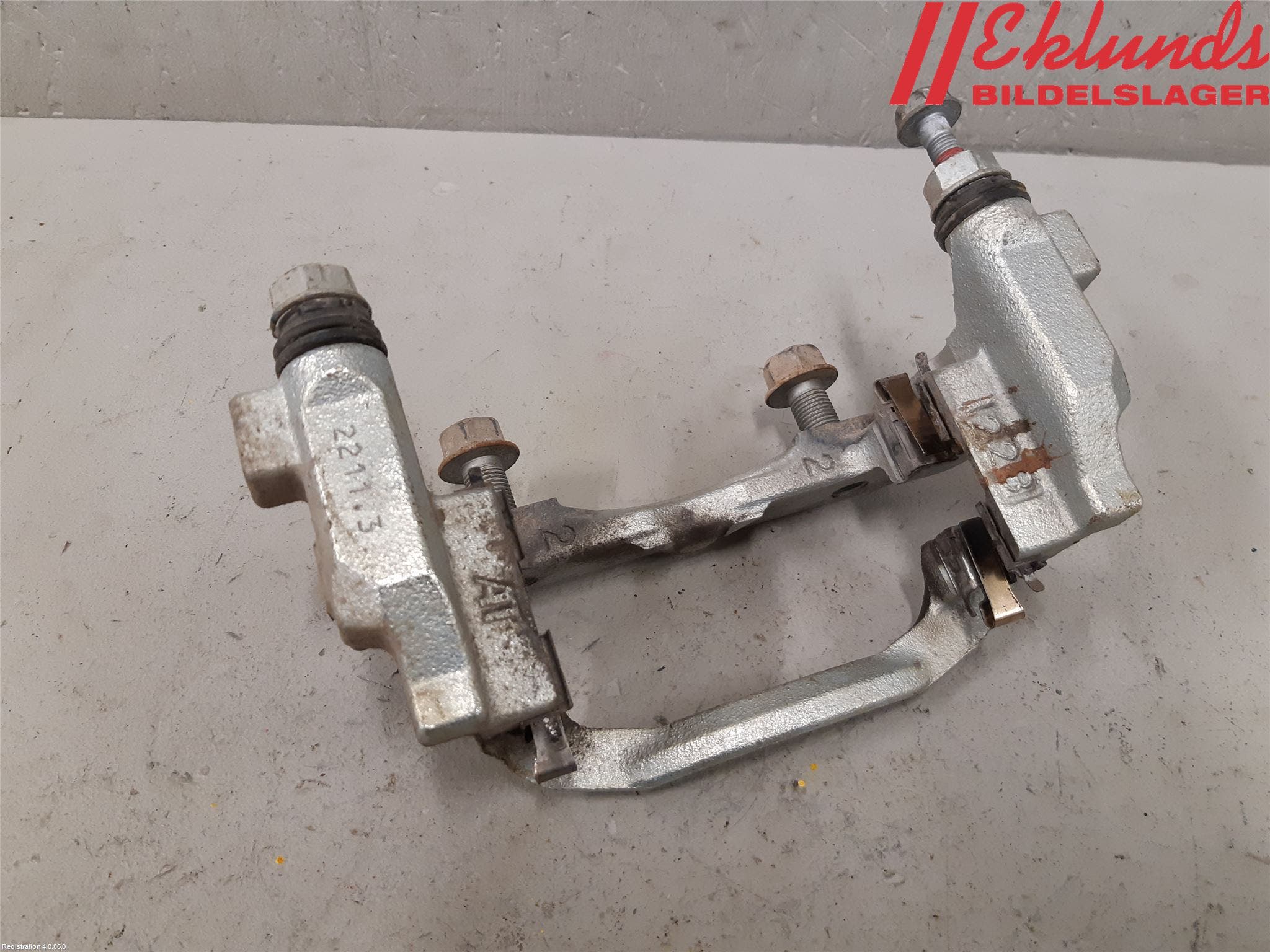 Toyota YARIS CROSS XP21 21- Bromsokshållare