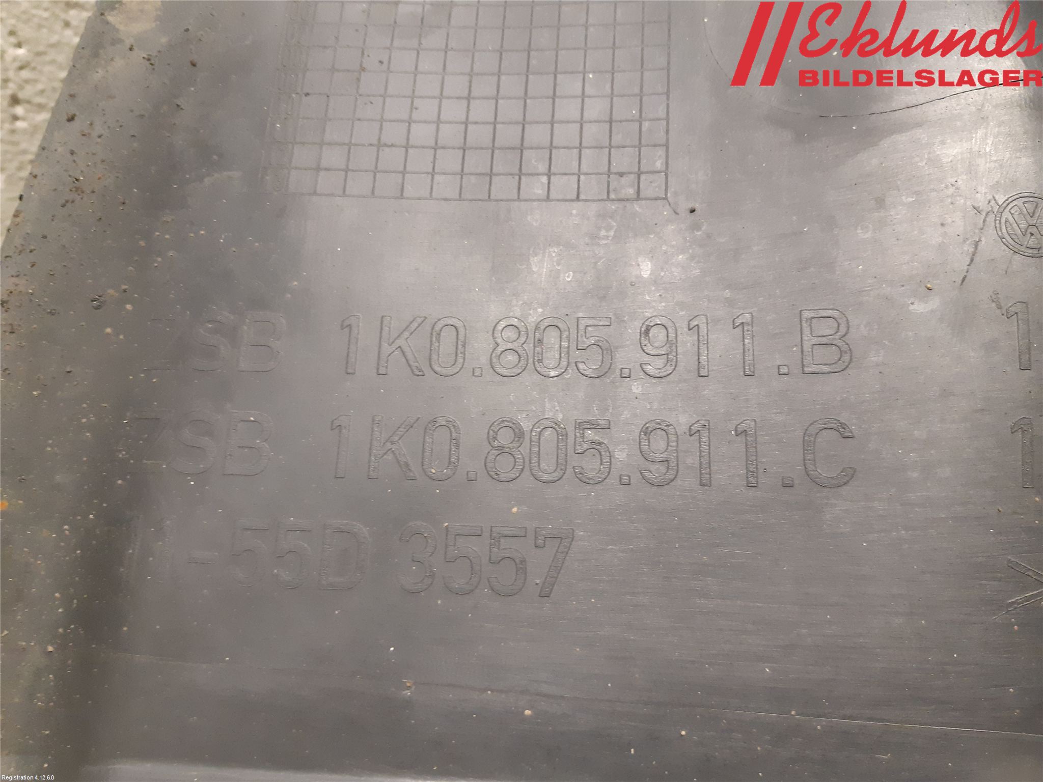 Volkswagen VW GOLF V 04-09 Skärm Inner