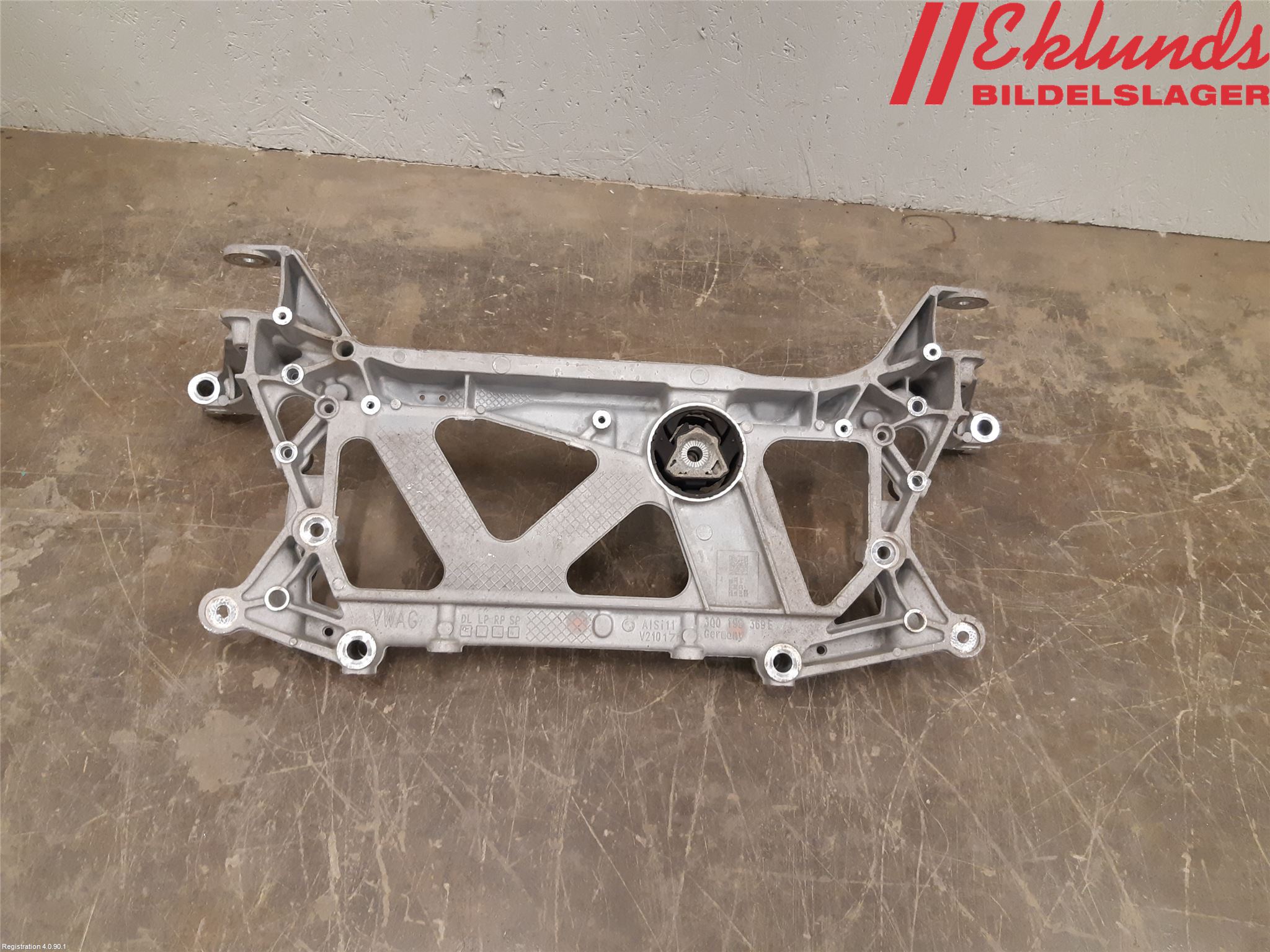 Volkswagen VW ARTEON 17- Framvagnsbalk