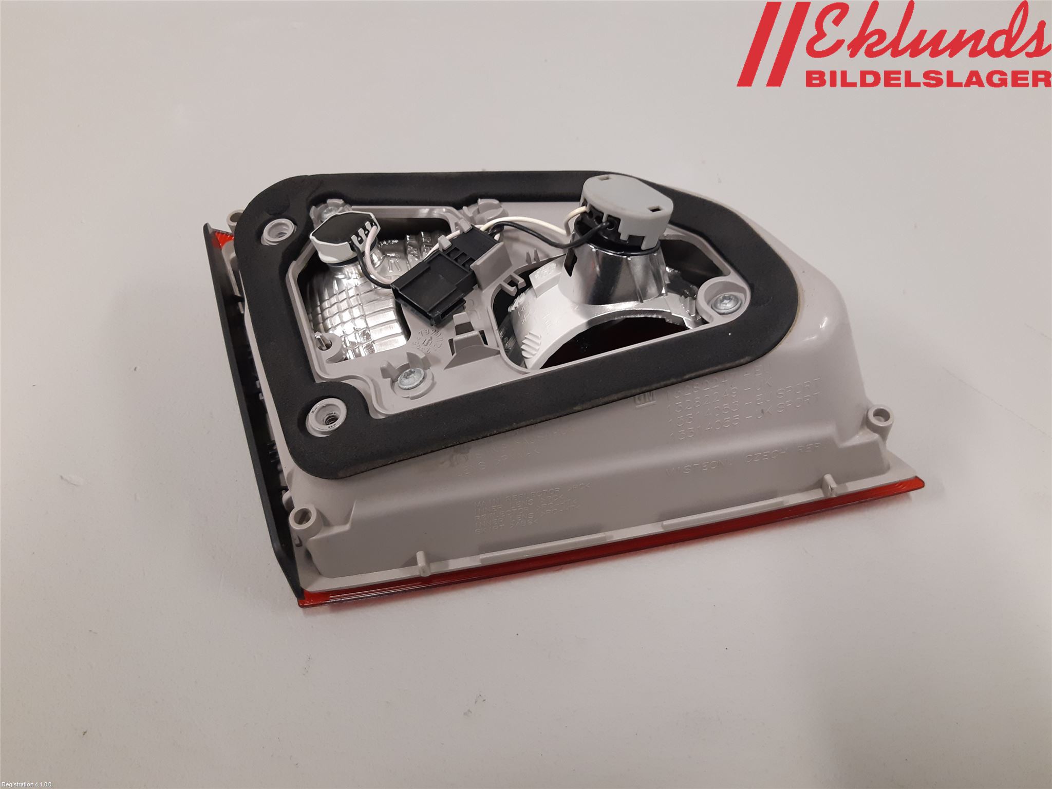 Opel ASTRA J 10-15 Bakljus Lucka Hö