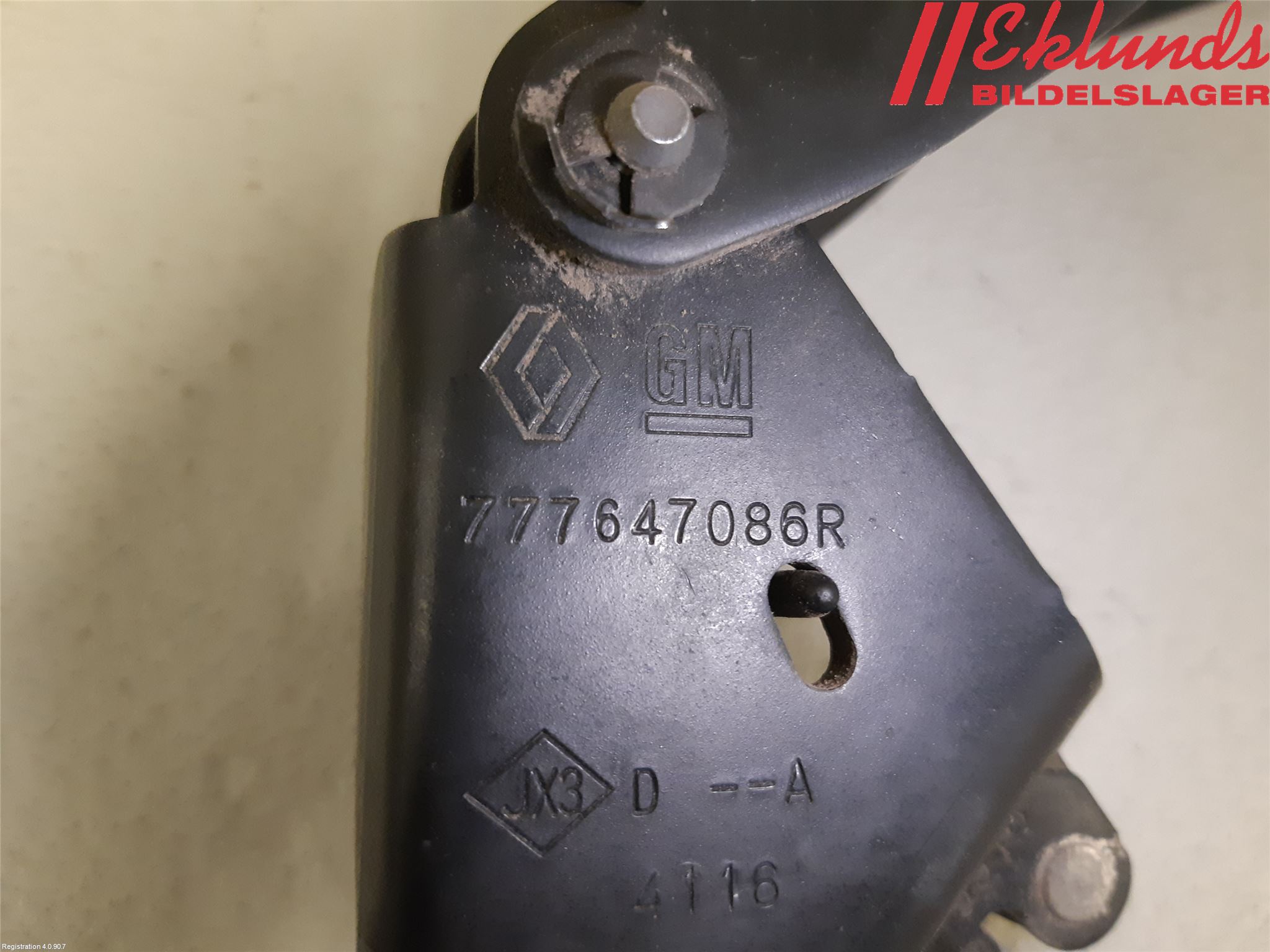 Opel VIVARO 15-19 Dörrgångjärn