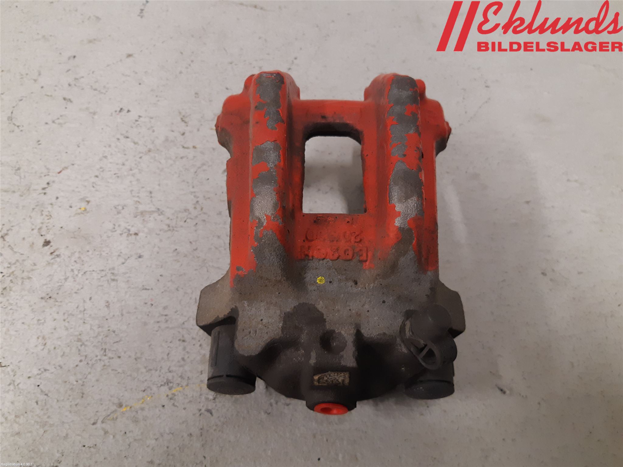 BMW 3 F30/F31/F80 12-19 Bromsok Bak Höger