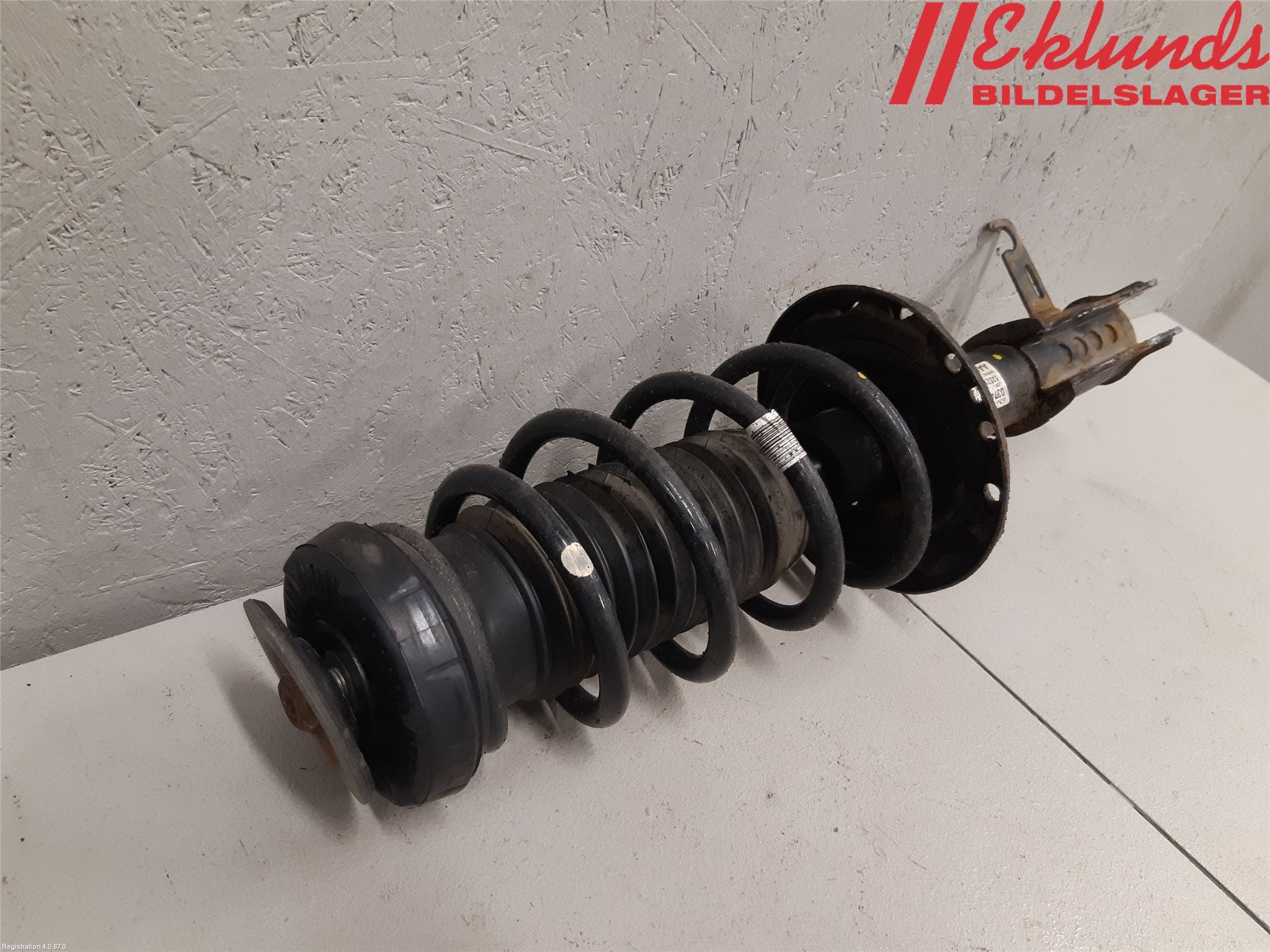 Opel ASTRA J 10-15 Fjäderben Fram Höger