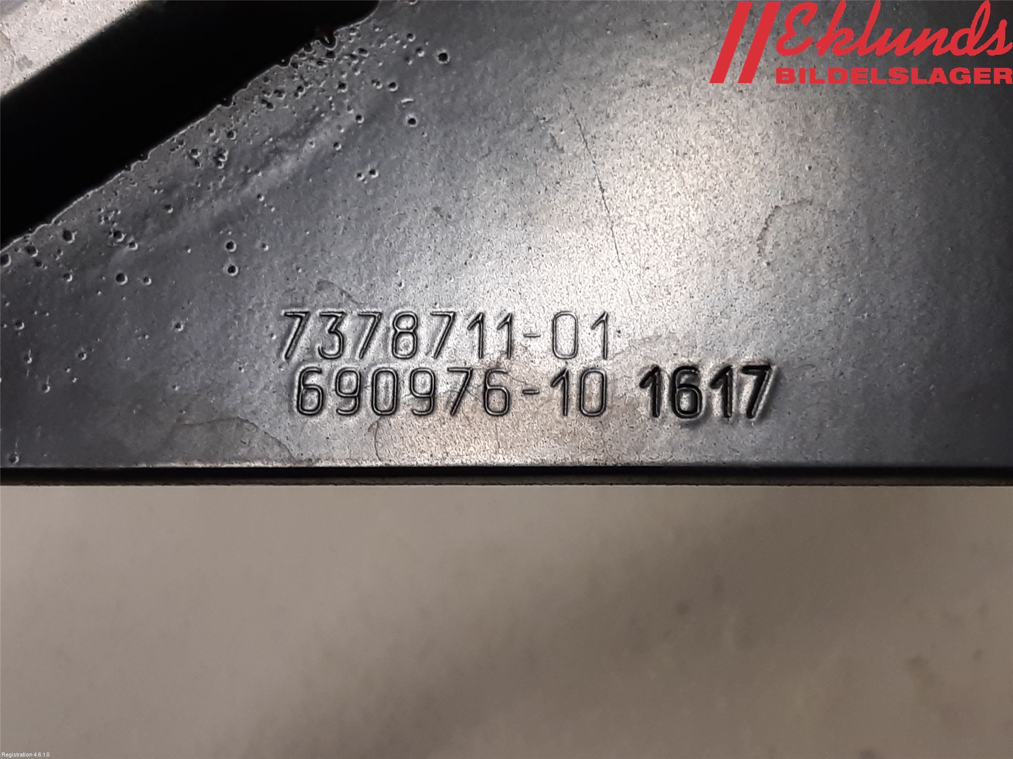 BMW 3 F30/F31/F80 12-19 Fjäderbensstag