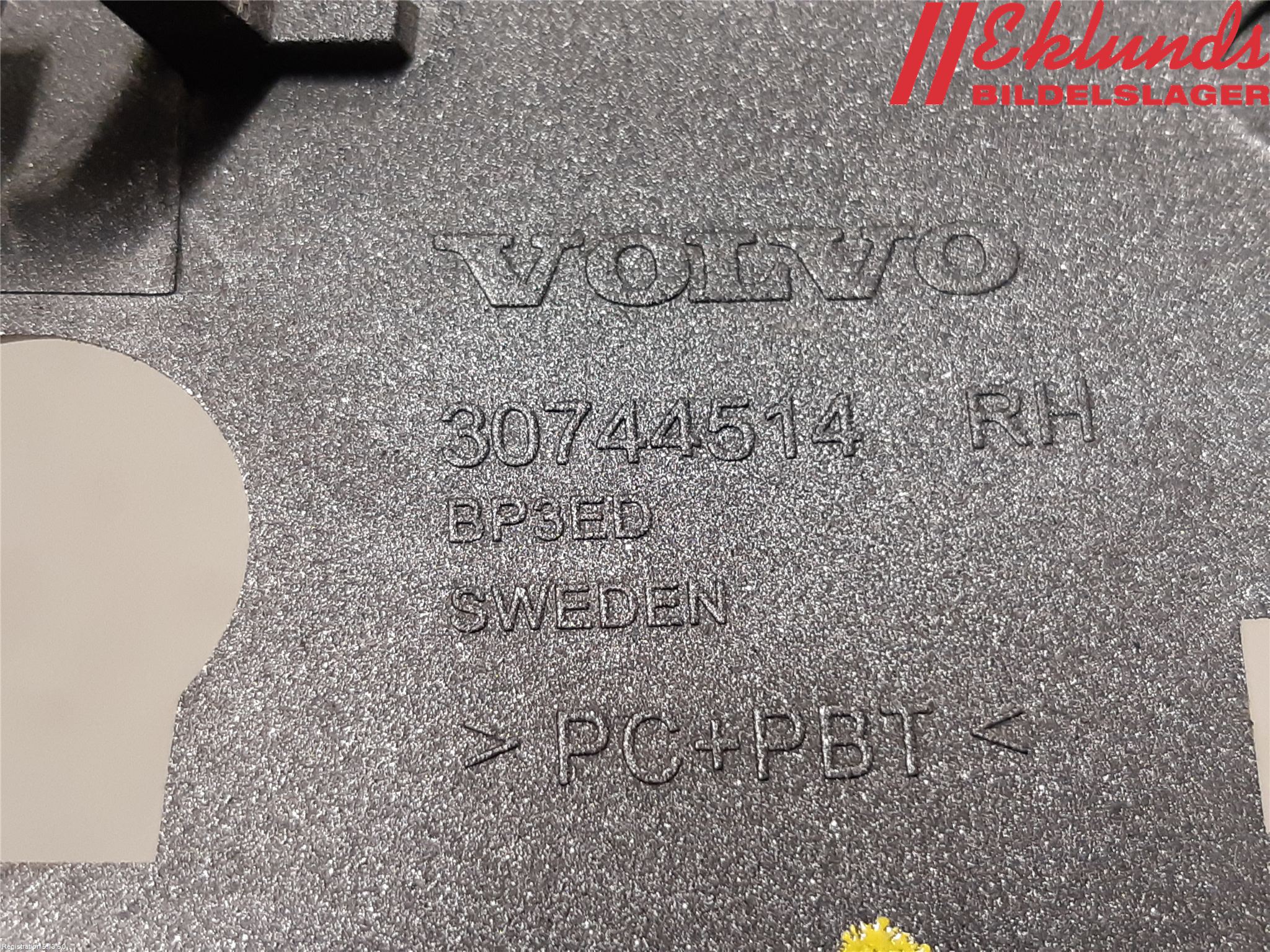 Volvo XC70 08-13 Stöt Utfyllnad-List-Grill