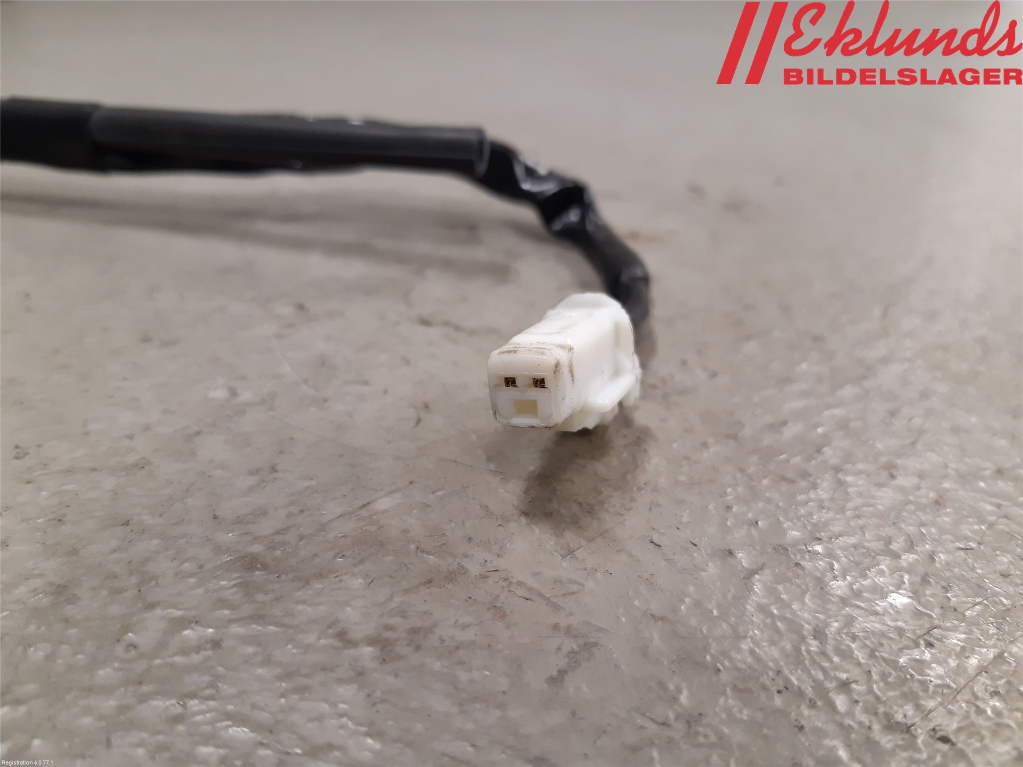 Toyota RAV4 19- Spolarmunstycke Rutor