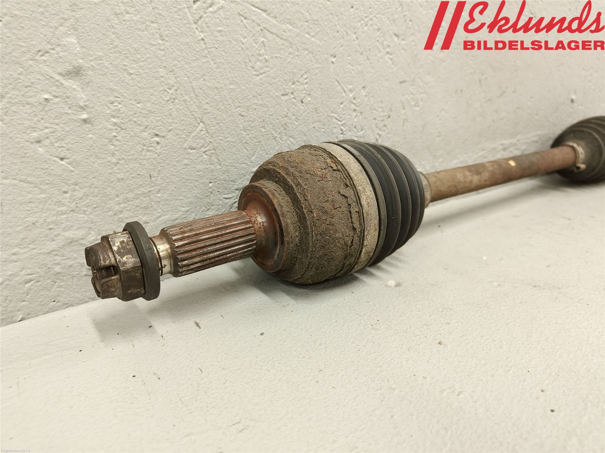Renault CLIO III  09-12 Drivaxel Fram Vänster