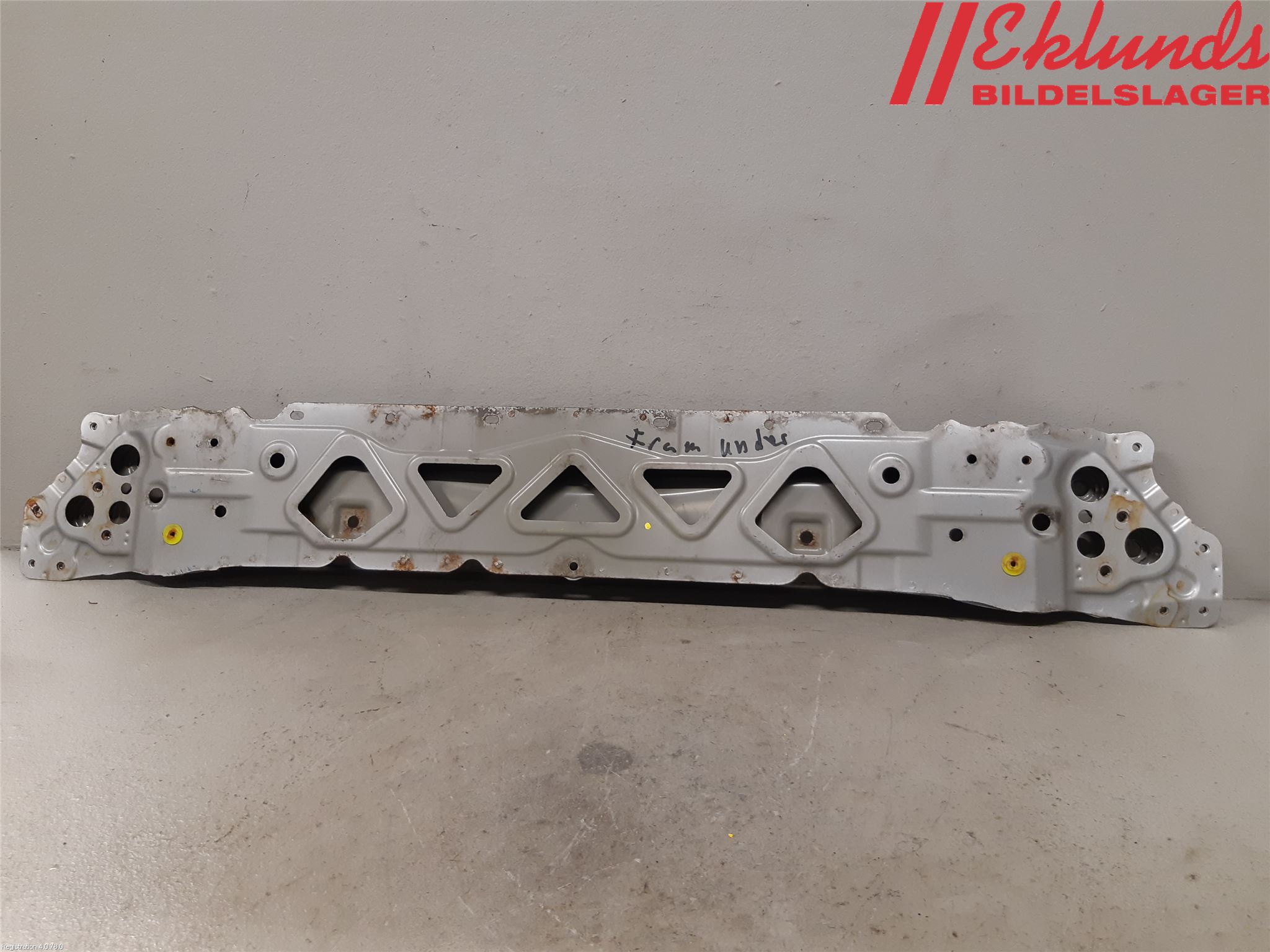 Lexus GS 300/430/450H 05-12 Kylarfäste-Ram-Balk