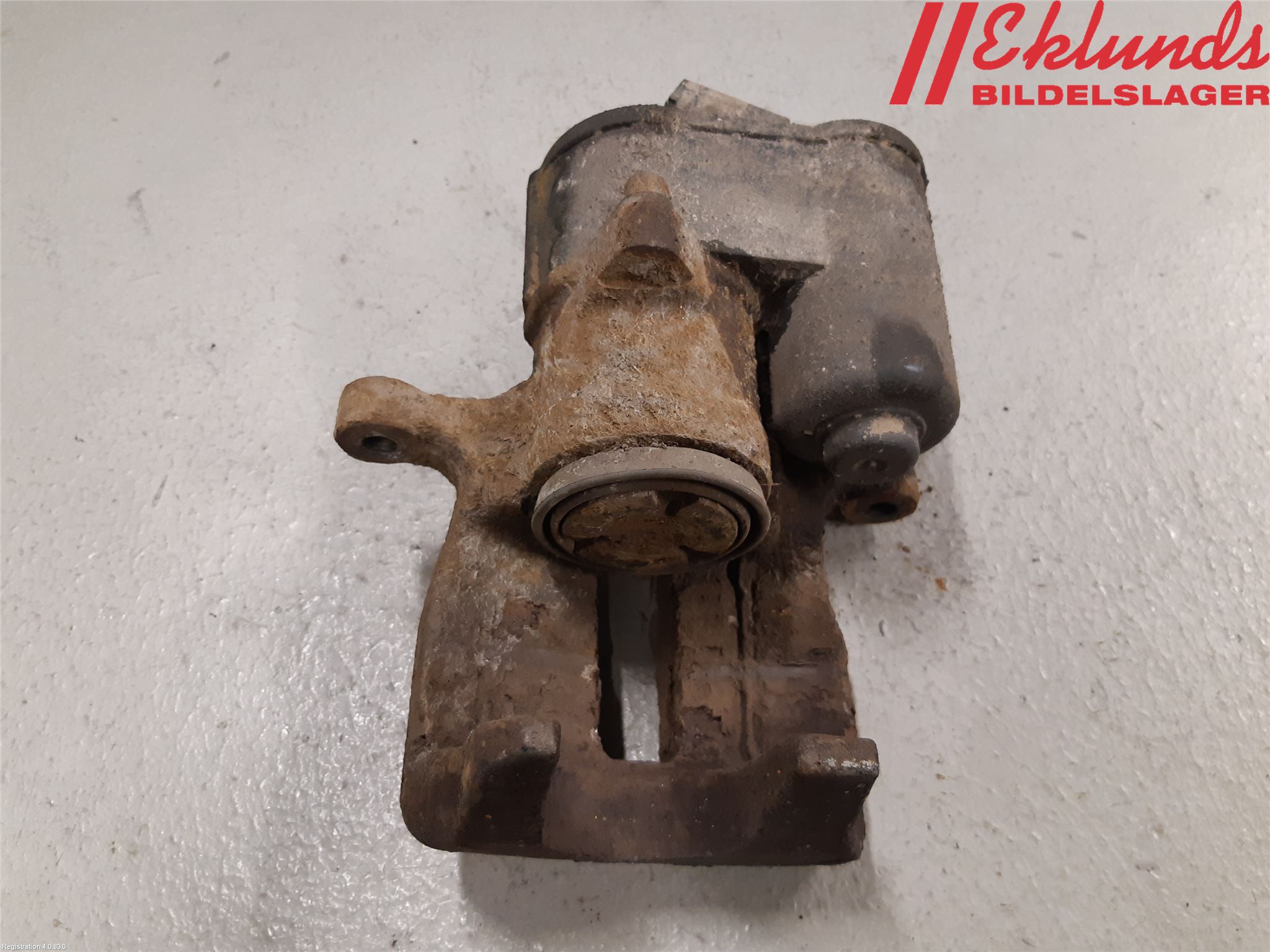 Volkswagen VW PASSAT 11-14 Bromsok Bak Höger