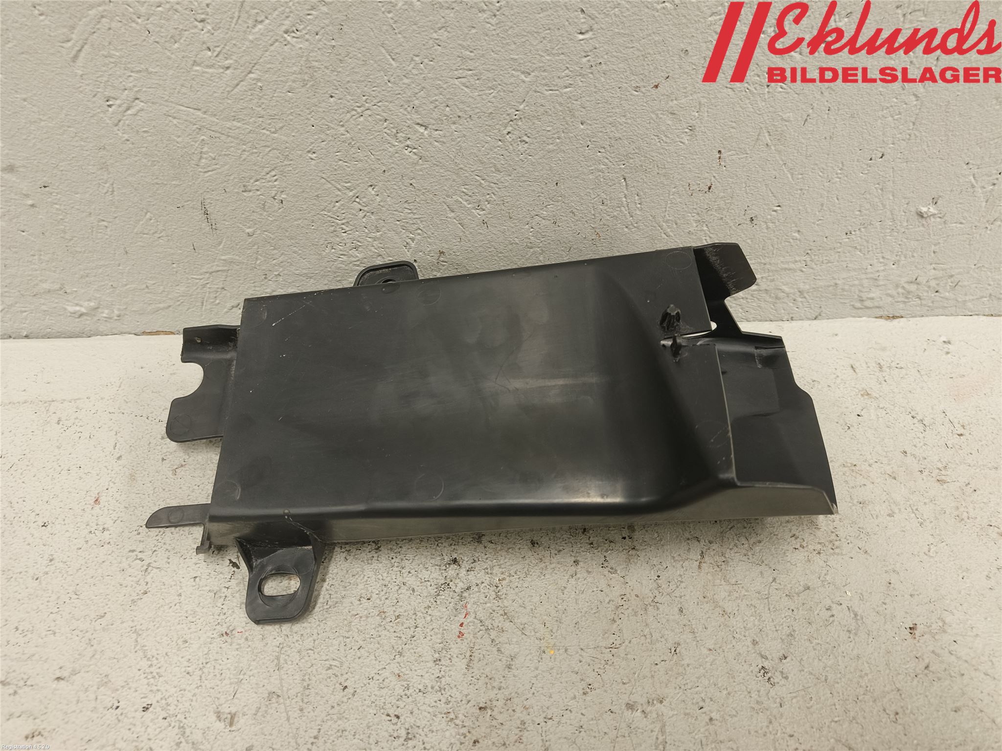 BMW 5 F10/F11/F18 09-17 Deflektor Plåt-Plast Kylning