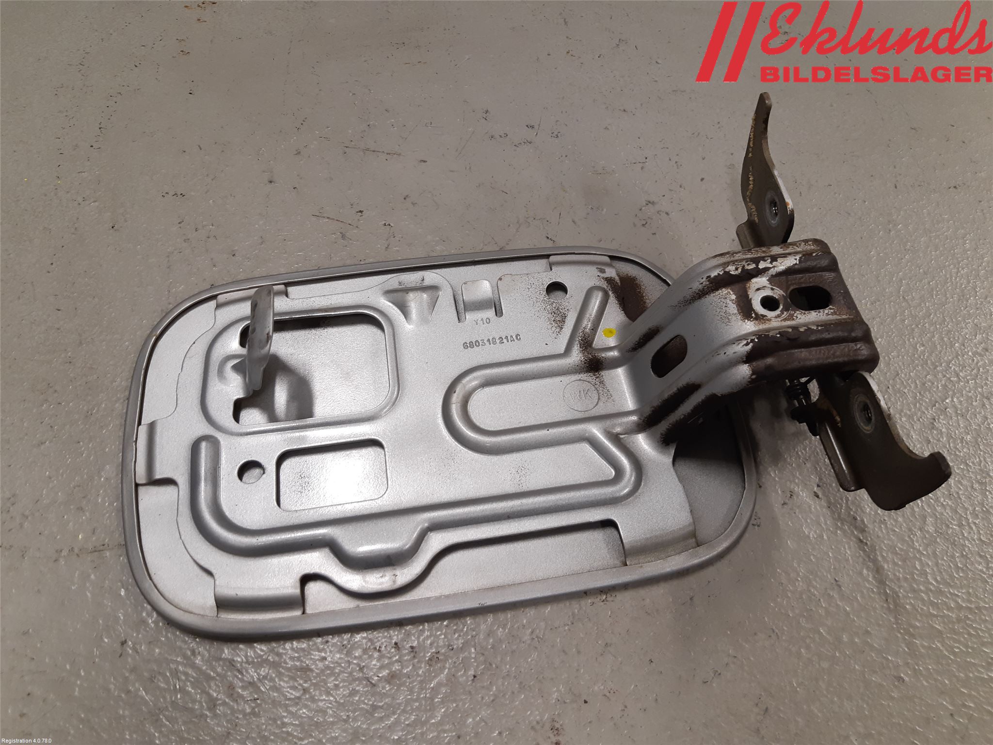 Jeep GRAND CHEROKEE 10-20 Tanklucka