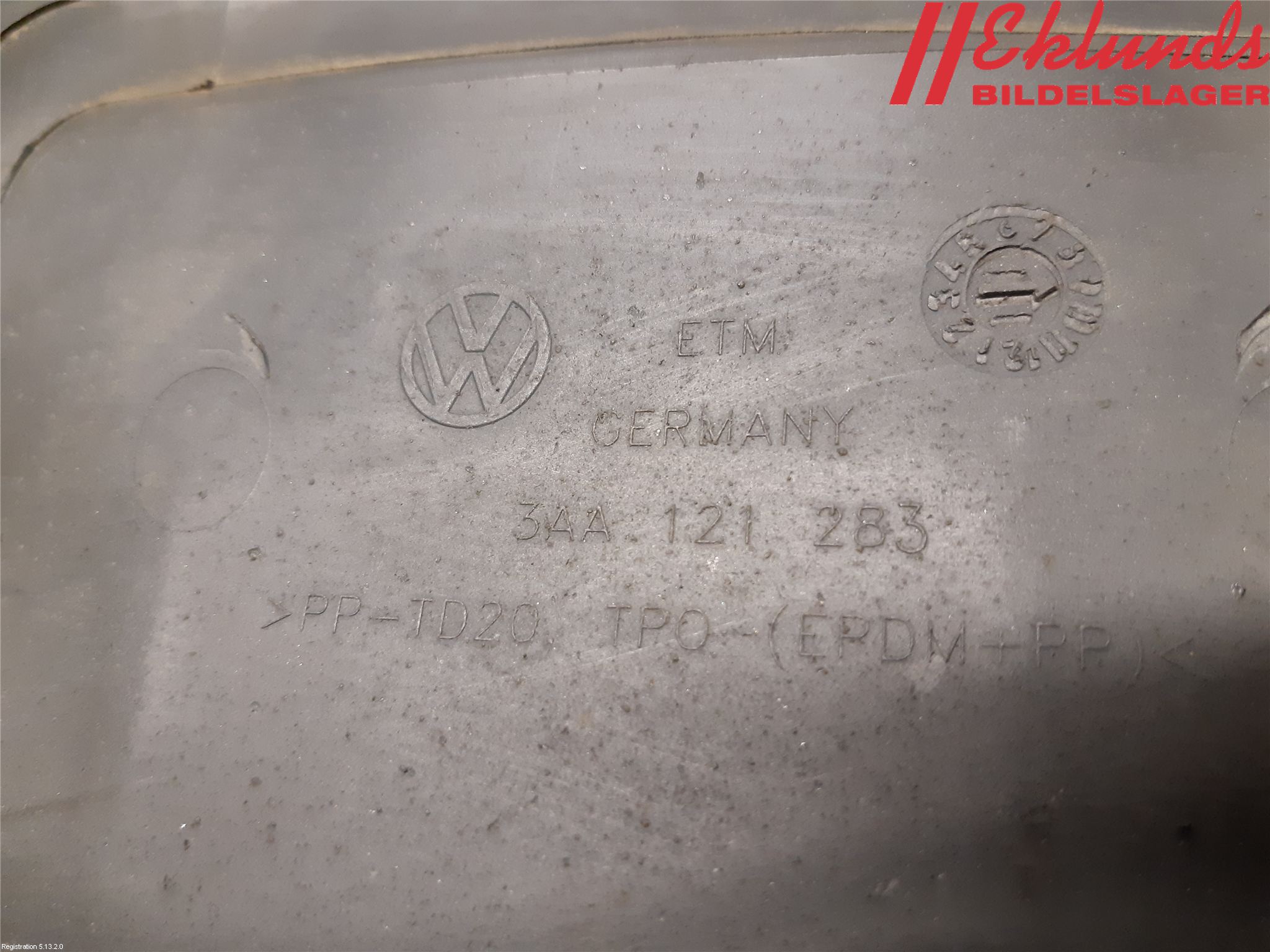 Volkswagen VW PASSAT 11-14 Deflektor Plåt-Plast Kylning